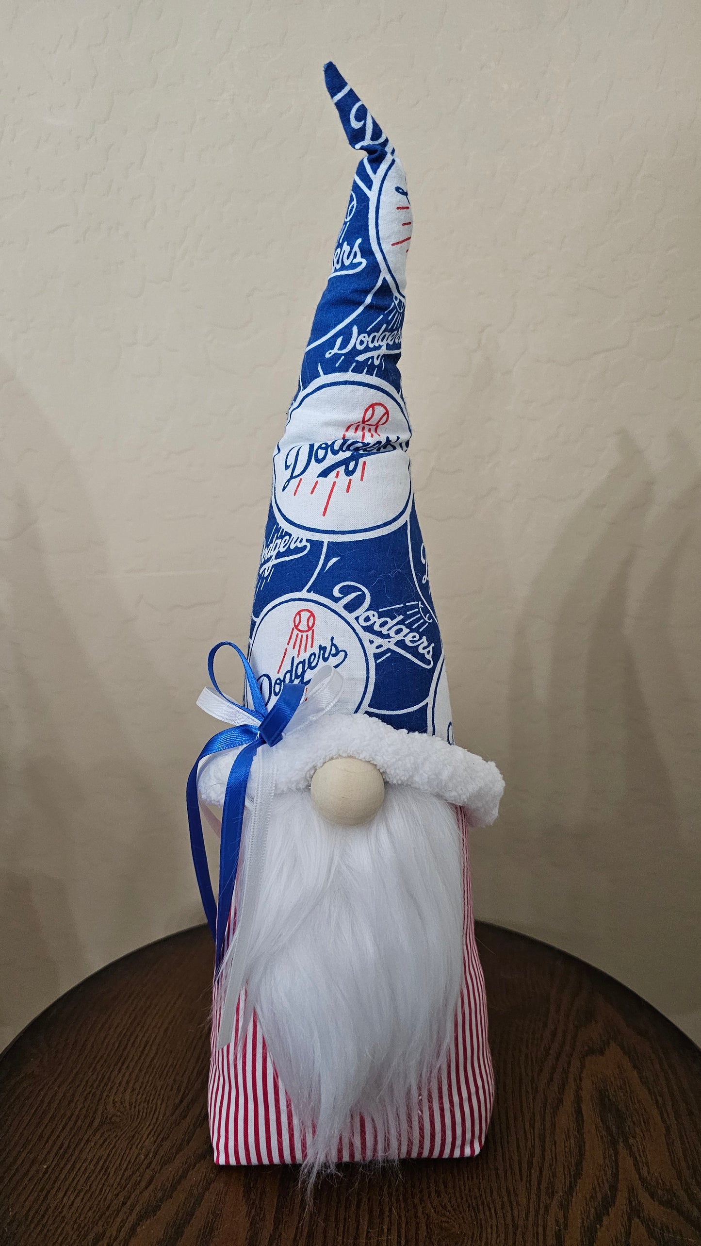 L-DODGERS, 17"