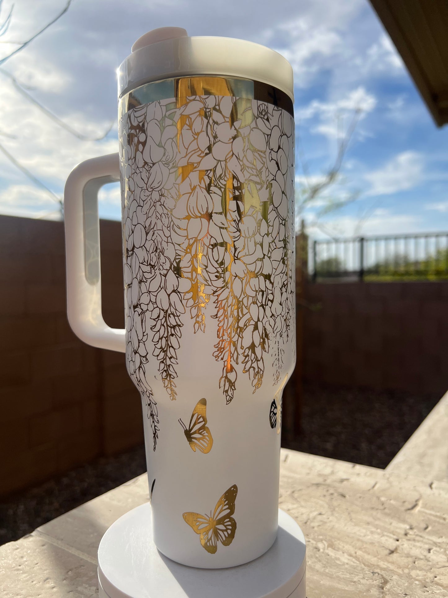FLORAL BUTTERFLY TUMBLER