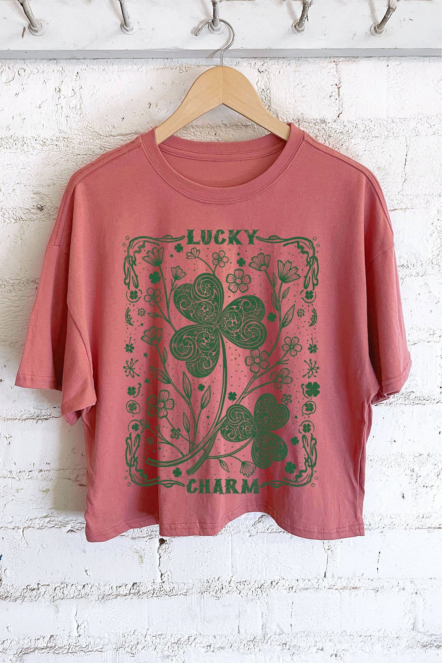 LUCKY CHARM CLOVER GRAPHIC LONG CROP TOP