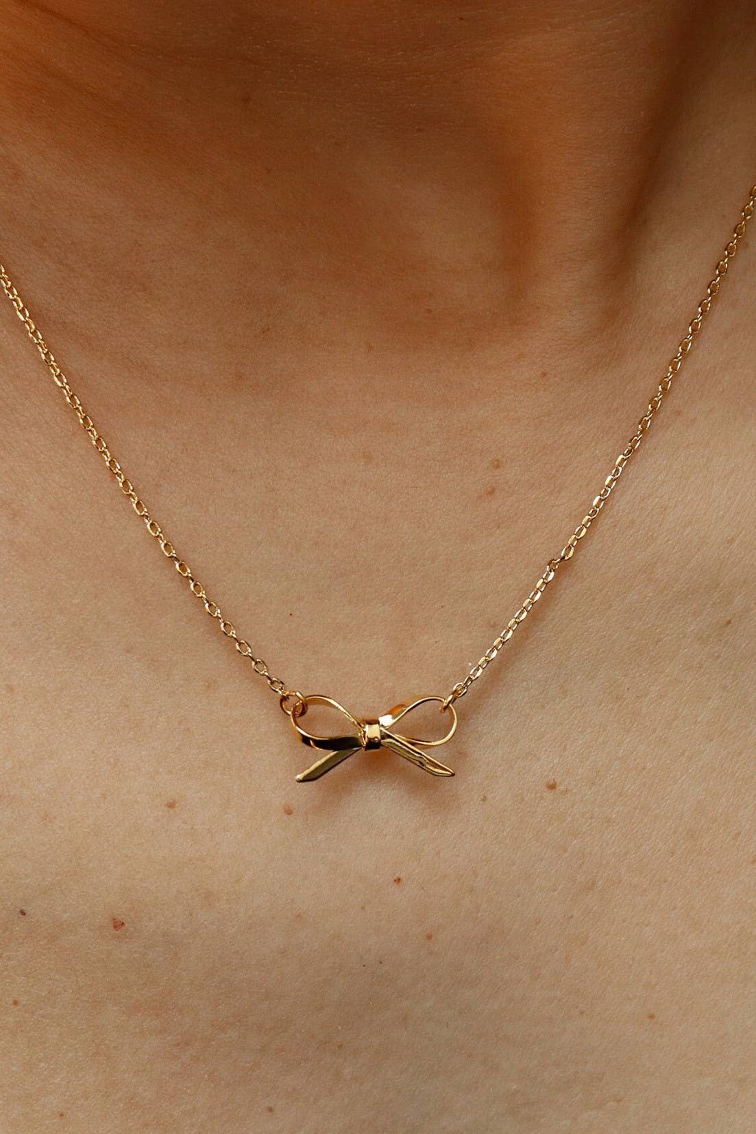 18K STAINLESS STEEL TARNISH FREE BOW NECKLACE | 40NK9418