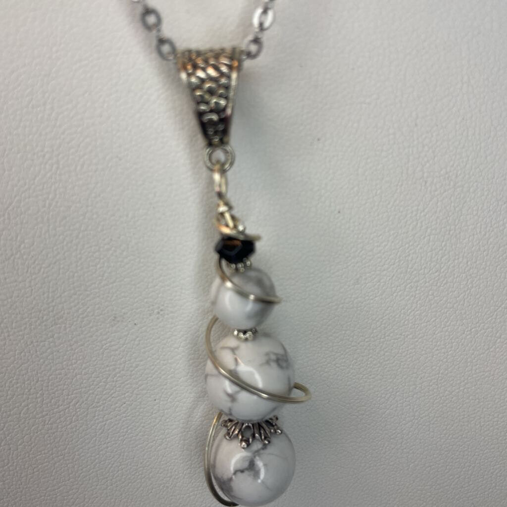 Howlite and Unakite Bead Wrap 22in. Necklace
