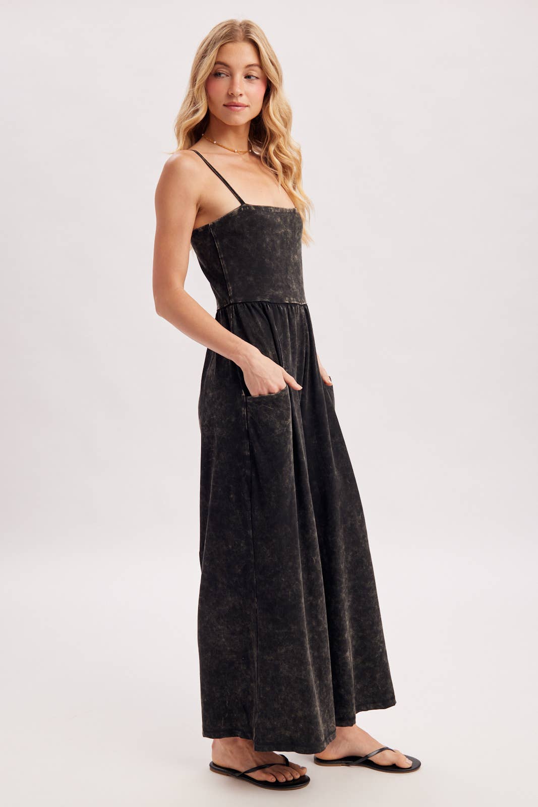 WASHED SLEEVELESS WIDE LEG JUMPSUIT