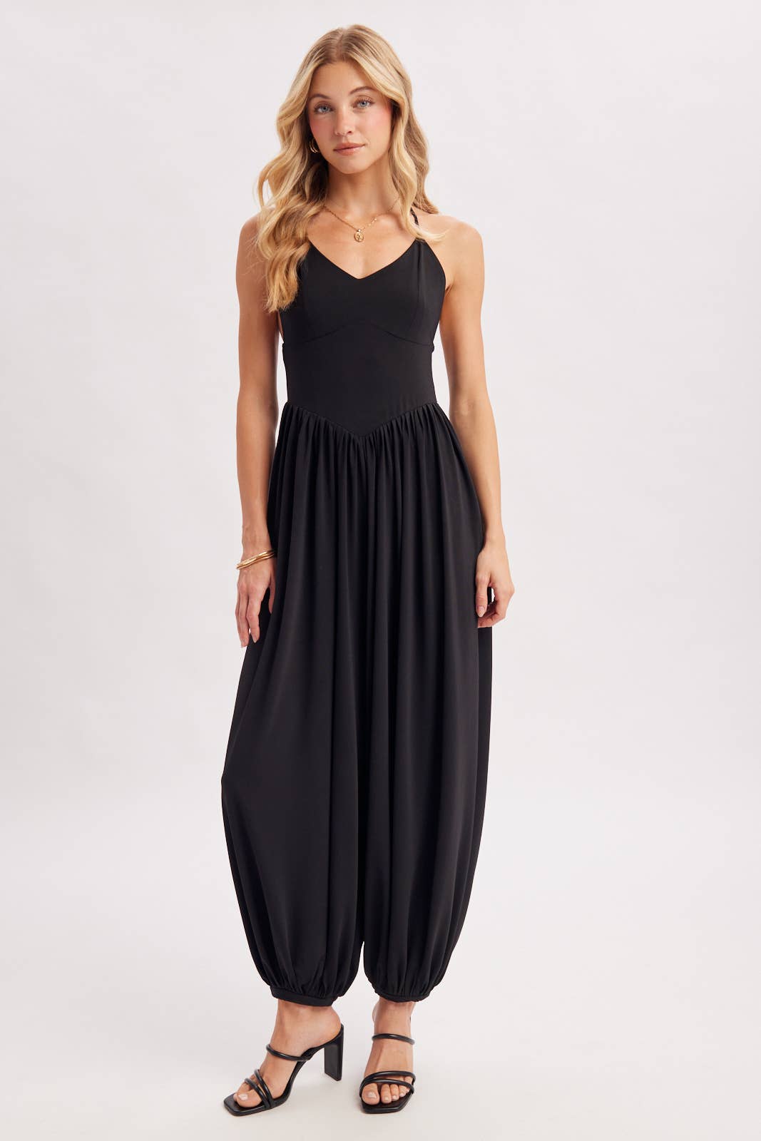 V-NECK RELAXED FLOWY LEGS JUMPSUIT CRISS-CROSS OPEN BACK
