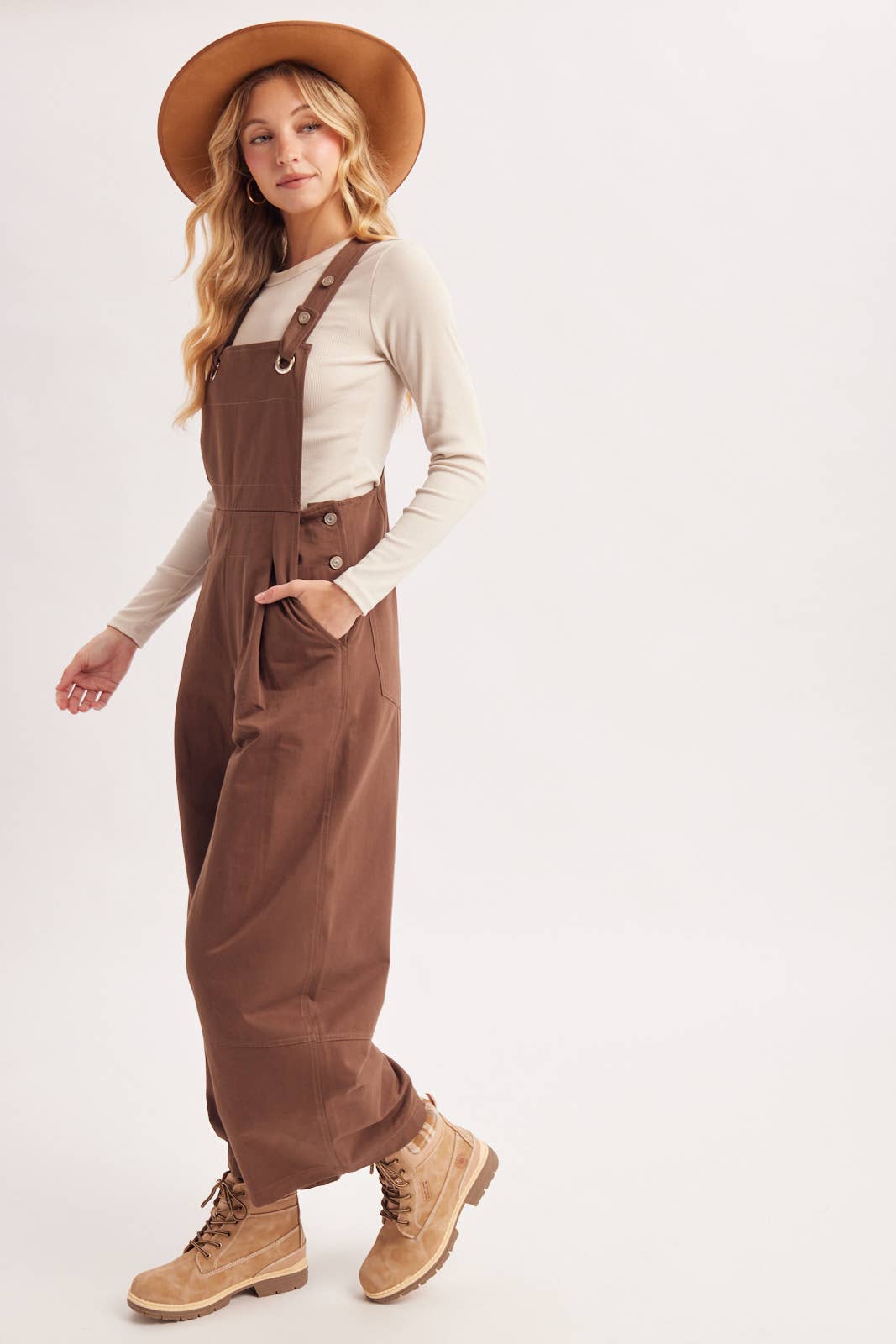 WIDE-LEG OVERALLS JUMPSUIT