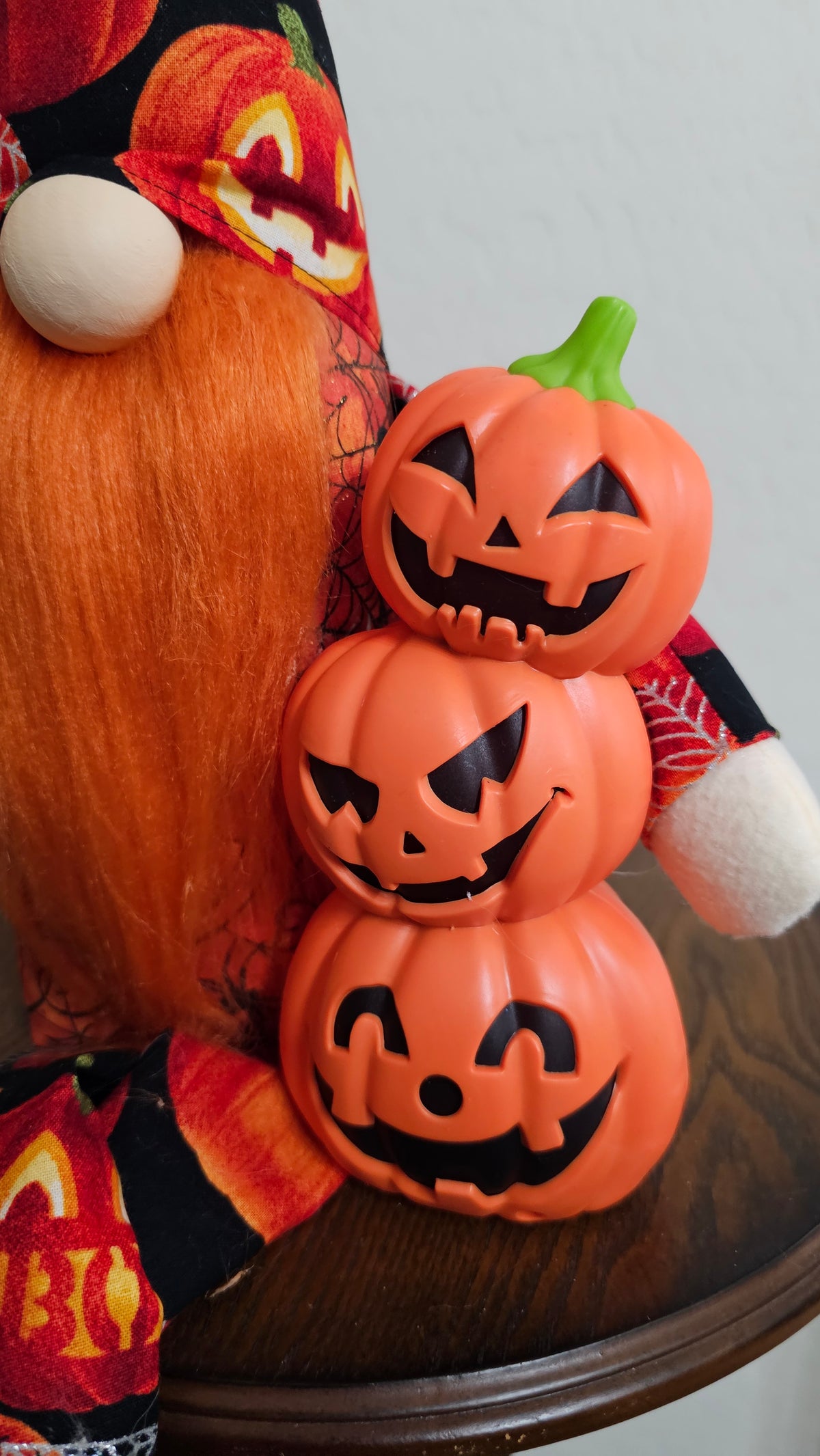 HALLOWEEN GNOMIE PUMPKIN