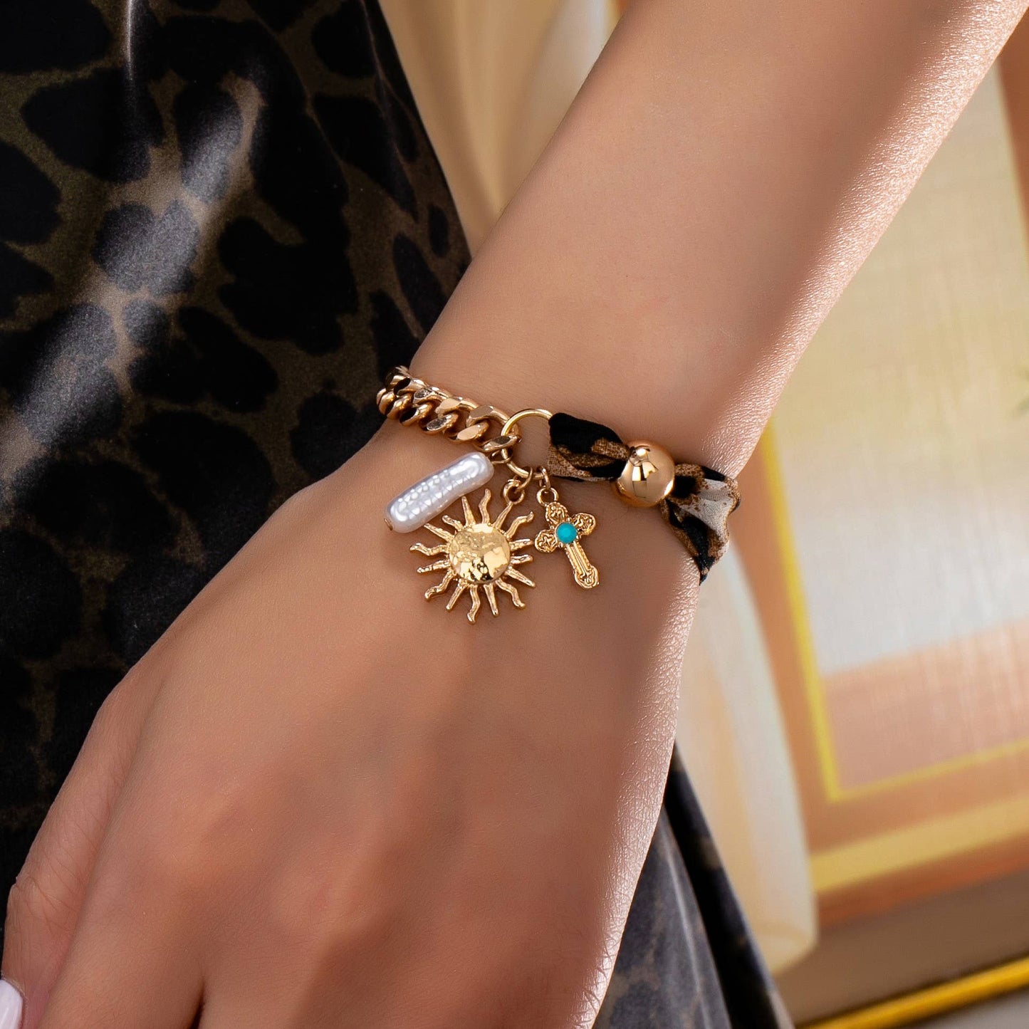 SCARF CHARM BRACELET- SUNBLAST CROSS PEARL CHARM | 80B1560