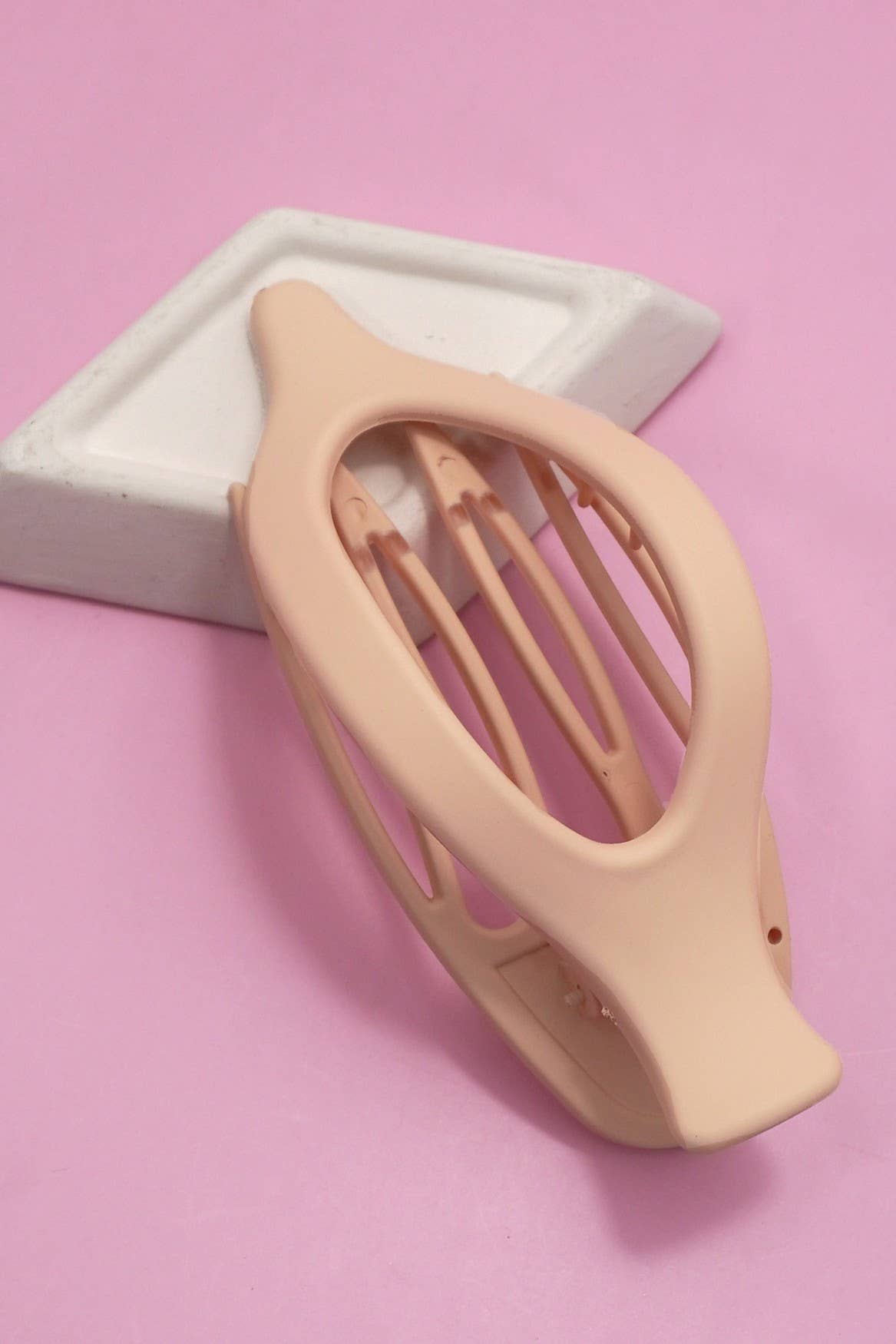 OVAL LAY DOWN FLAT HAIR CLAW CLIPS | 40H917