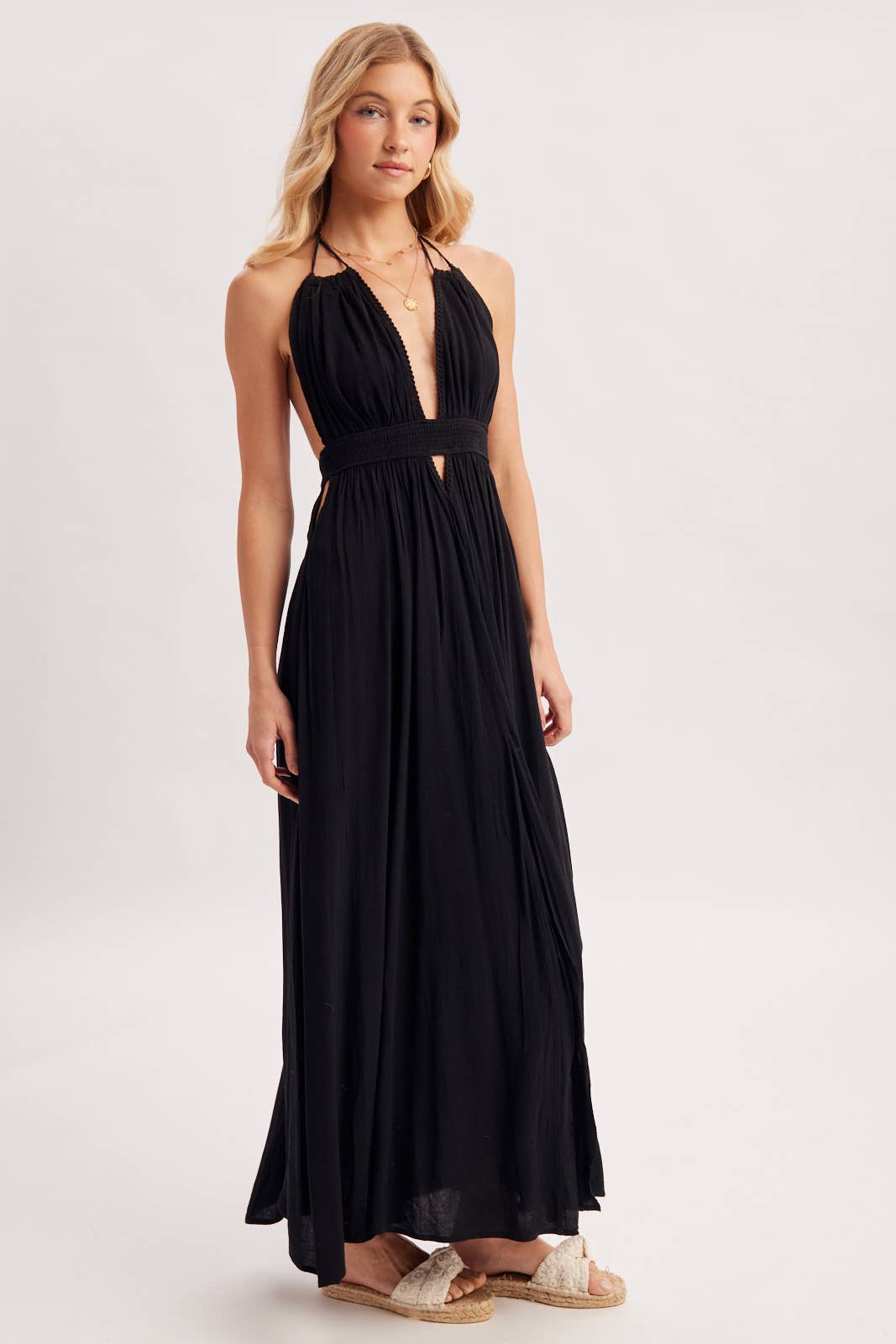 A CRINKLY CREPE DEEP V-NECK HALTER MAXI SUNDRESS