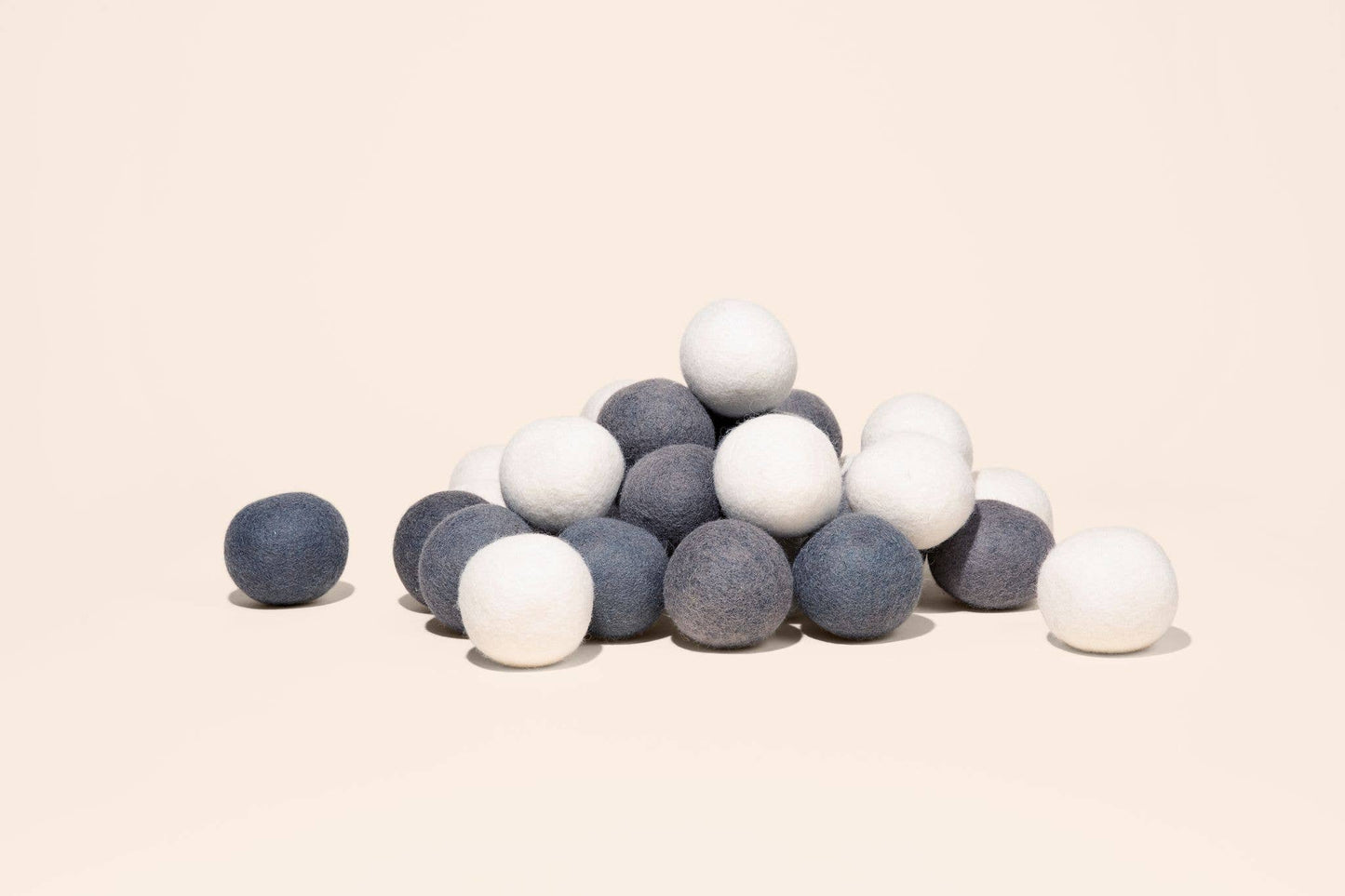 Bulk New Zealand Wool Dryer Balls | Faire Market Bestseller