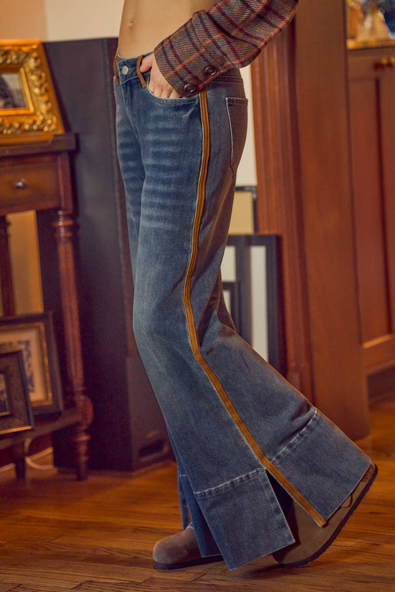 WIDE LEG FLARE WASHED DENIM JEANS WITH SIDE SEAM