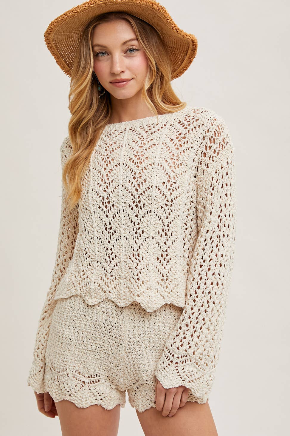 OPEN KNIT SWEATER PULLOVER & SHORTS SET