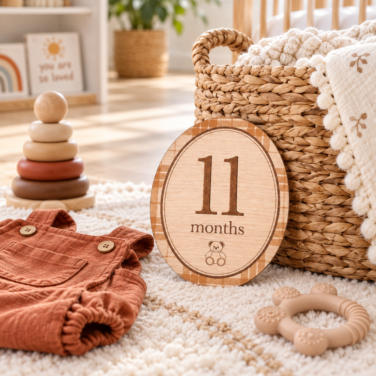Wooden Monthly Milestone Photo Props Discs, Oval Bear