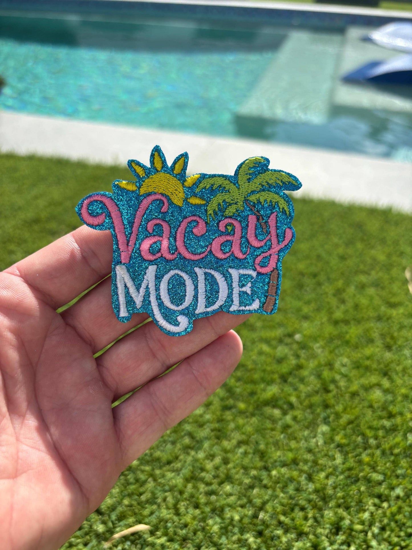 Trendy Vacay Mode Glitter Patch