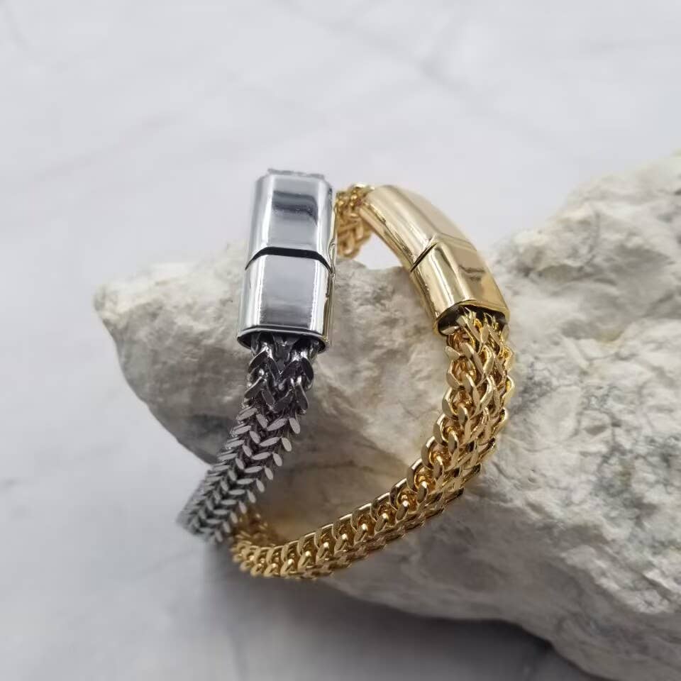 Stainless Chunky Chain Bracelet - Magnetic Snap