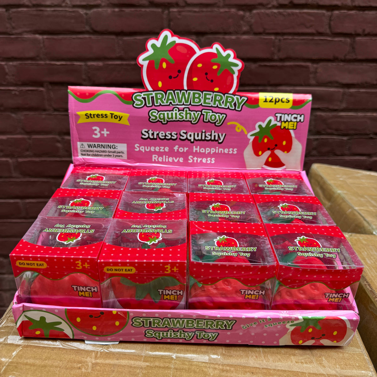 Crackling Crunchy Strawberry Squishy 12/pk | A042