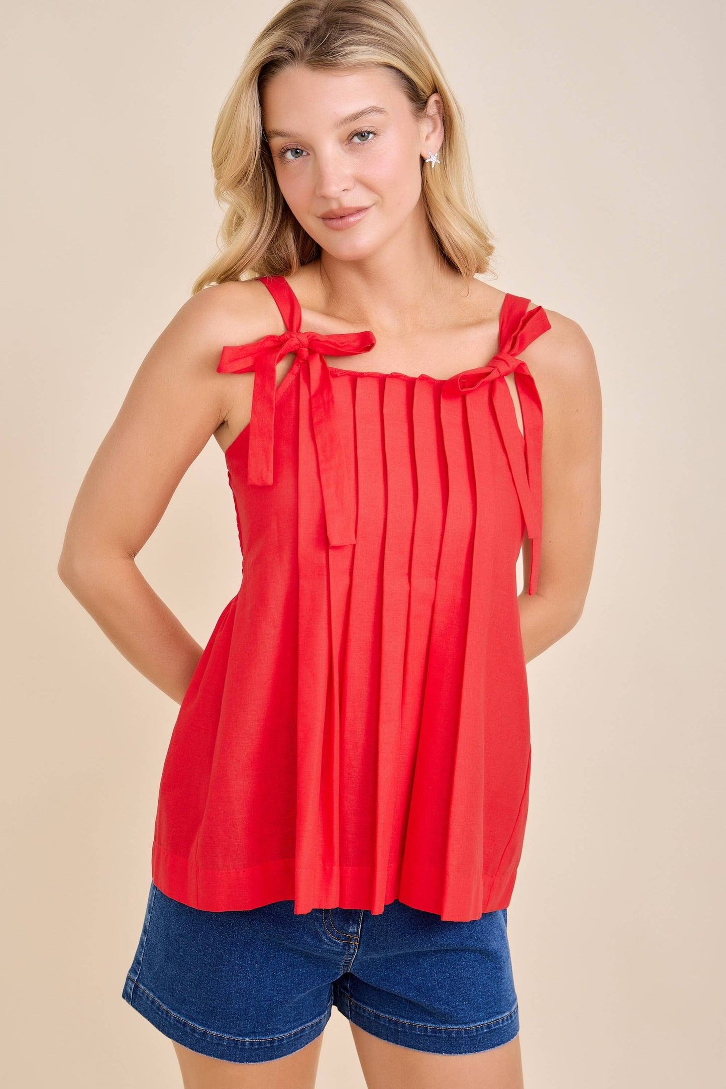 Scarlet Ribbon Pleated Sleeveless Top