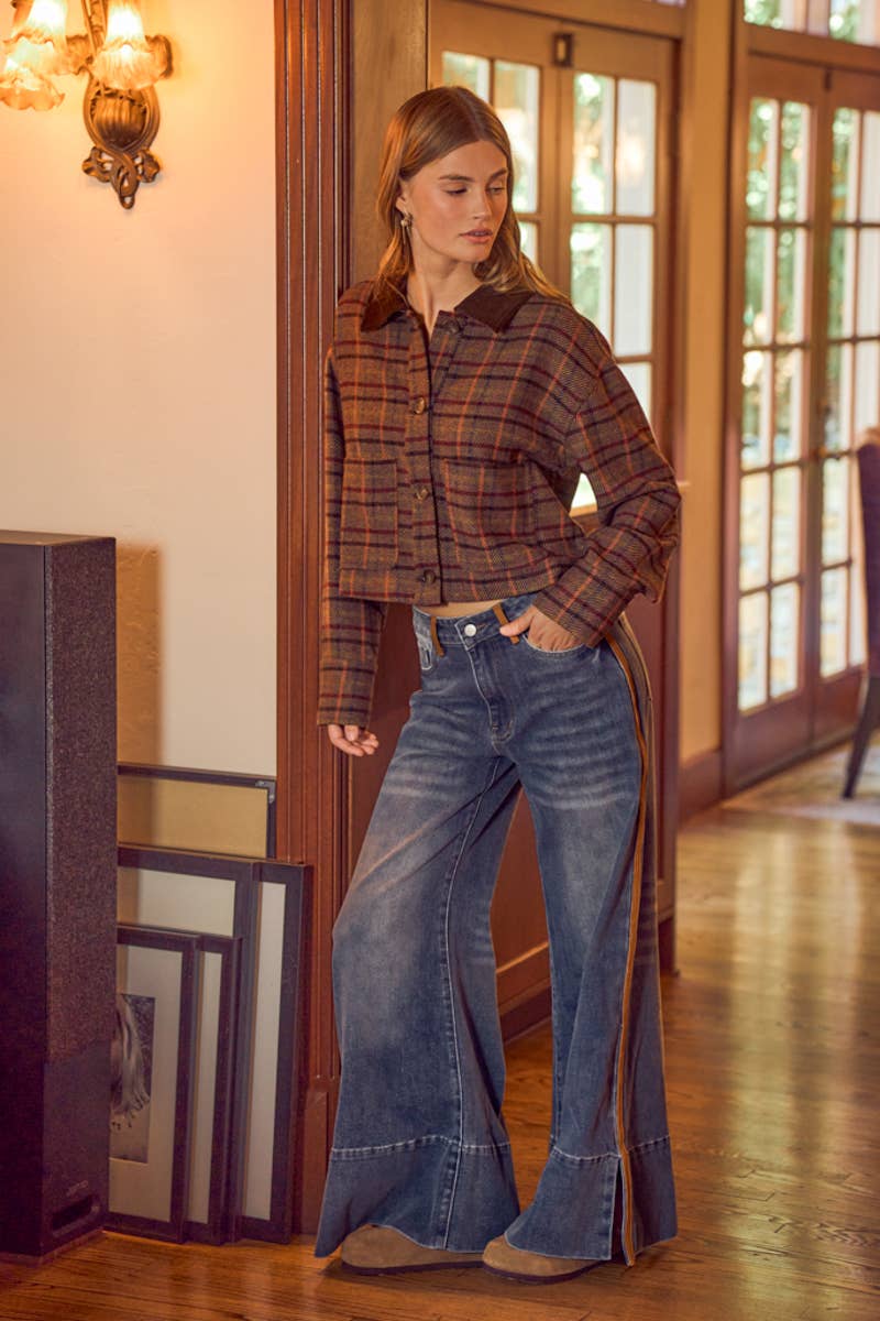 WIDE LEG FLARE WASHED DENIM JEANS WITH SIDE SEAM