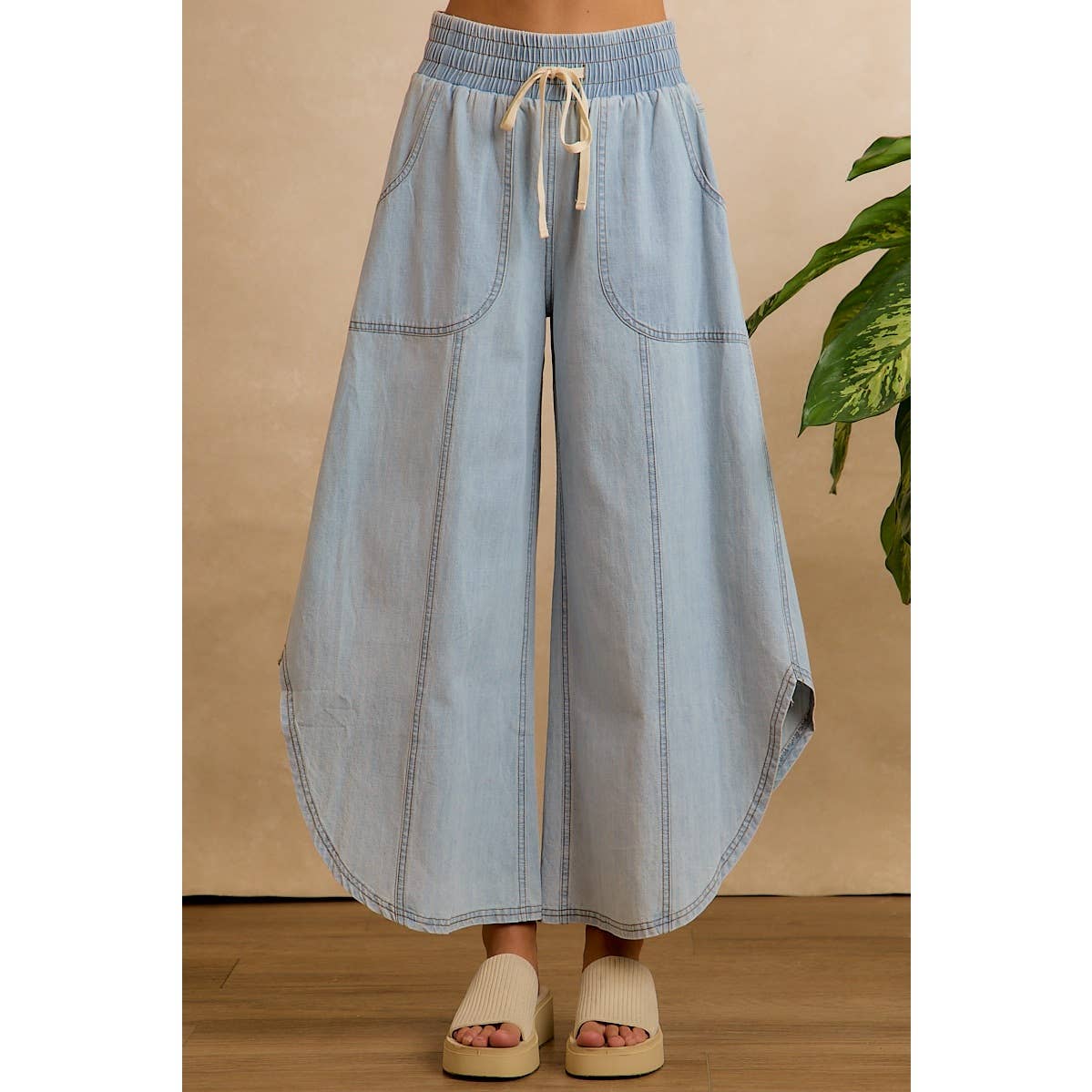 WASHED DENIM TULIP HEM PANTS WITH POCKETS