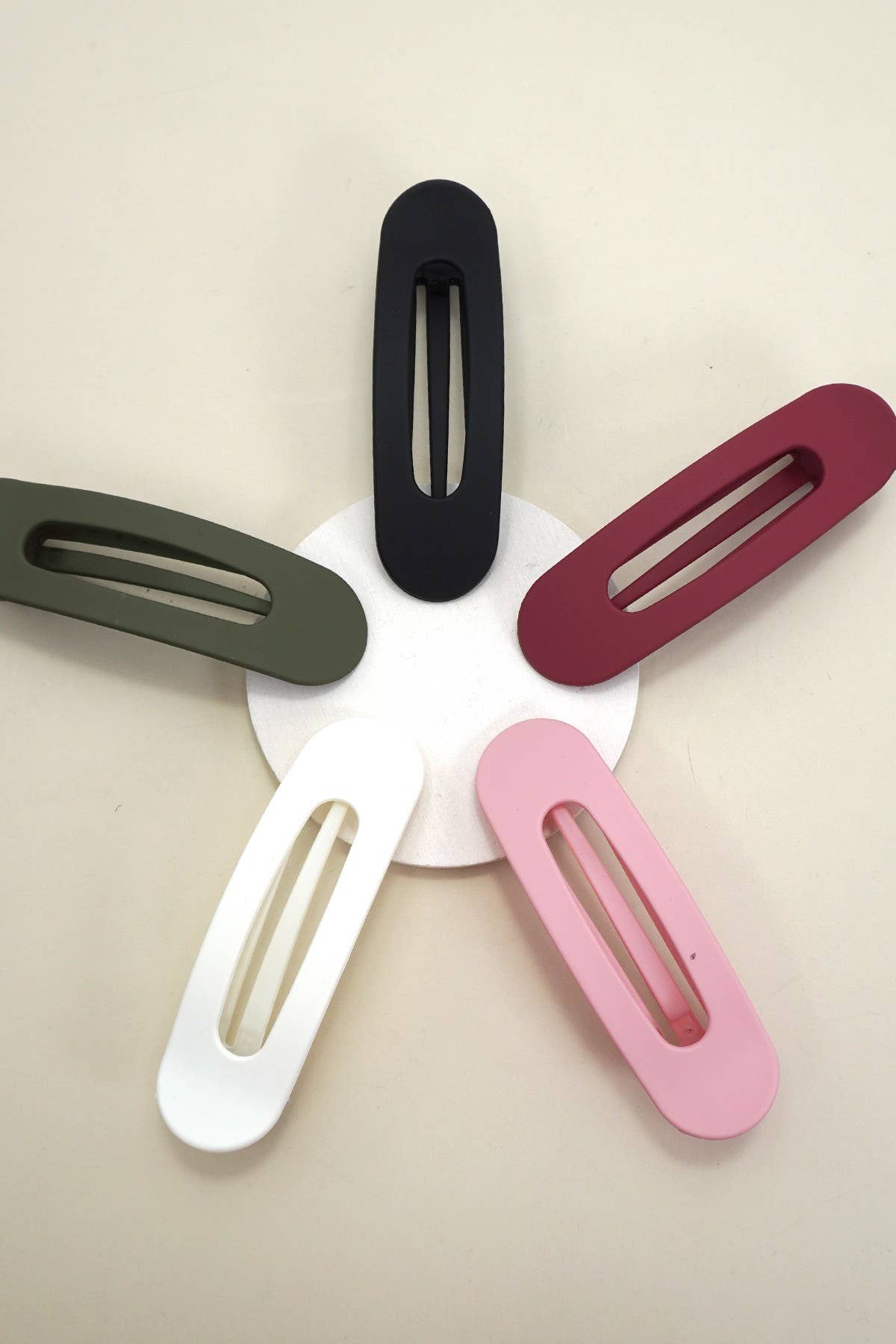 LARGE OVAL LAY DOWN FLAT HAIR CLAW CLIPS | 40H916