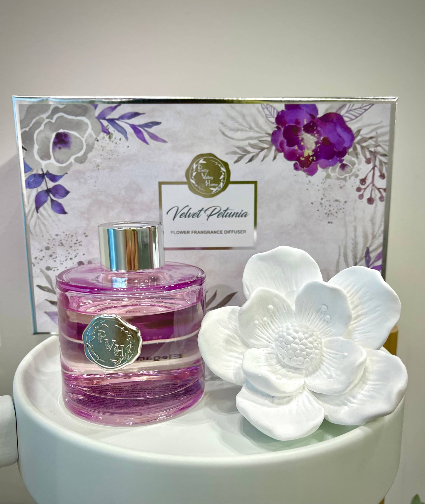 Magnolia Flower Diffuser Gift Set - Velvet Petunia