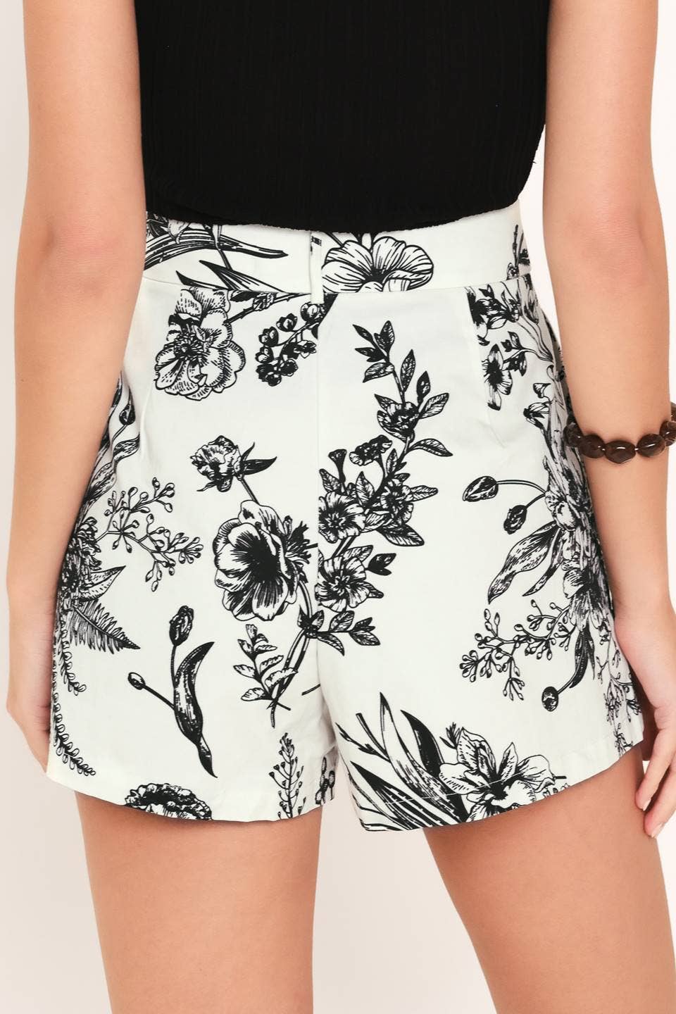 A printed woven short - IP9268T