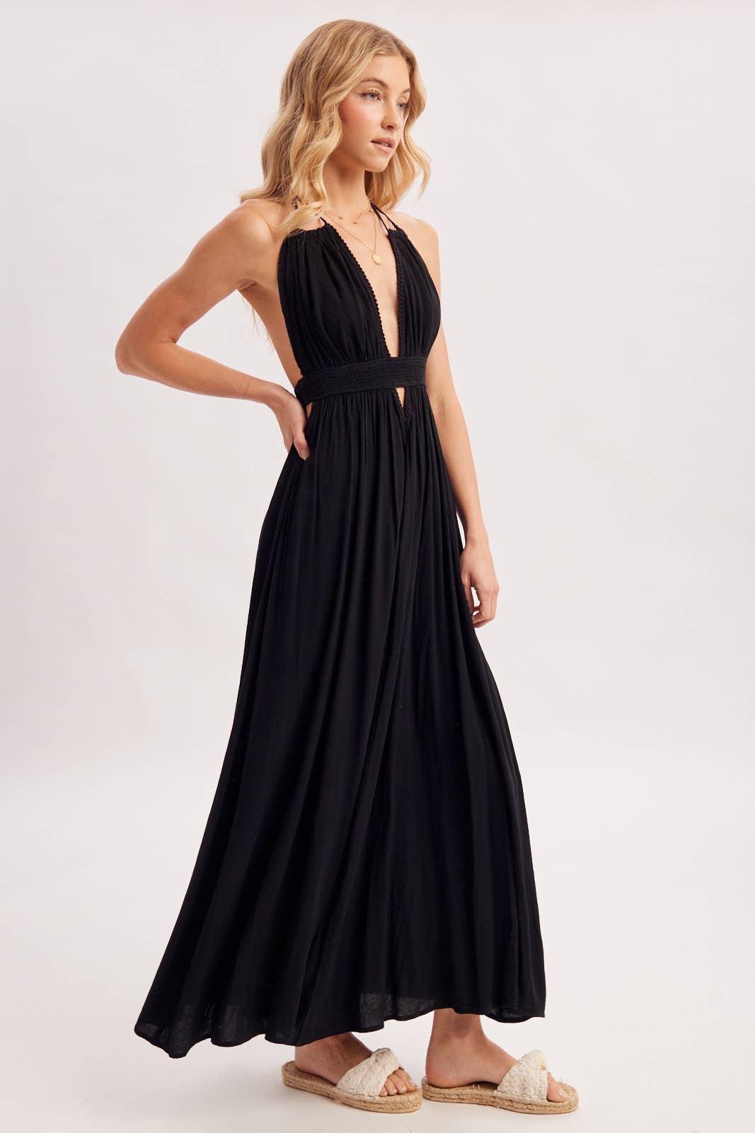 A CRINKLY CREPE DEEP V-NECK HALTER MAXI SUNDRESS