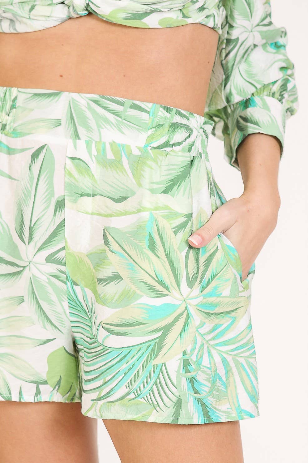 Set-Vacation Vibes Print Shorts