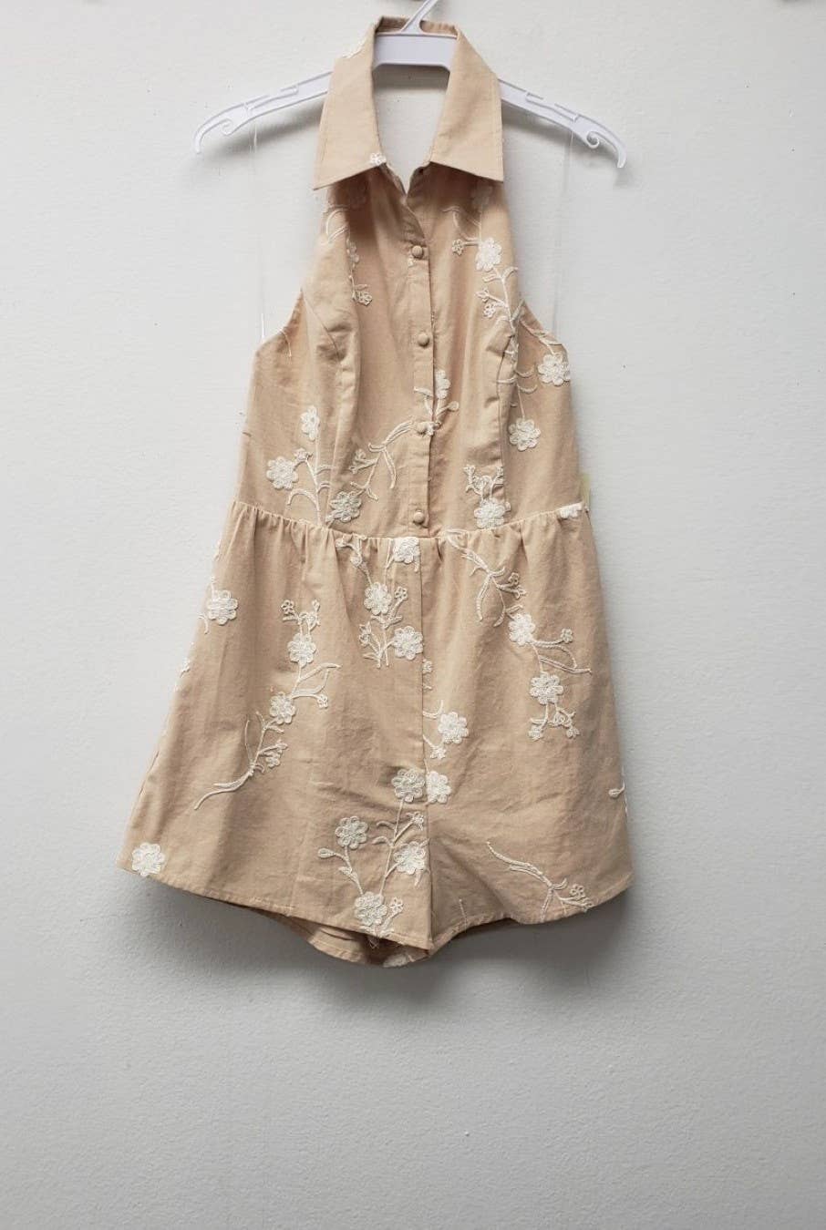 IM9098 -Embroidery Halter Collared Neck Romper