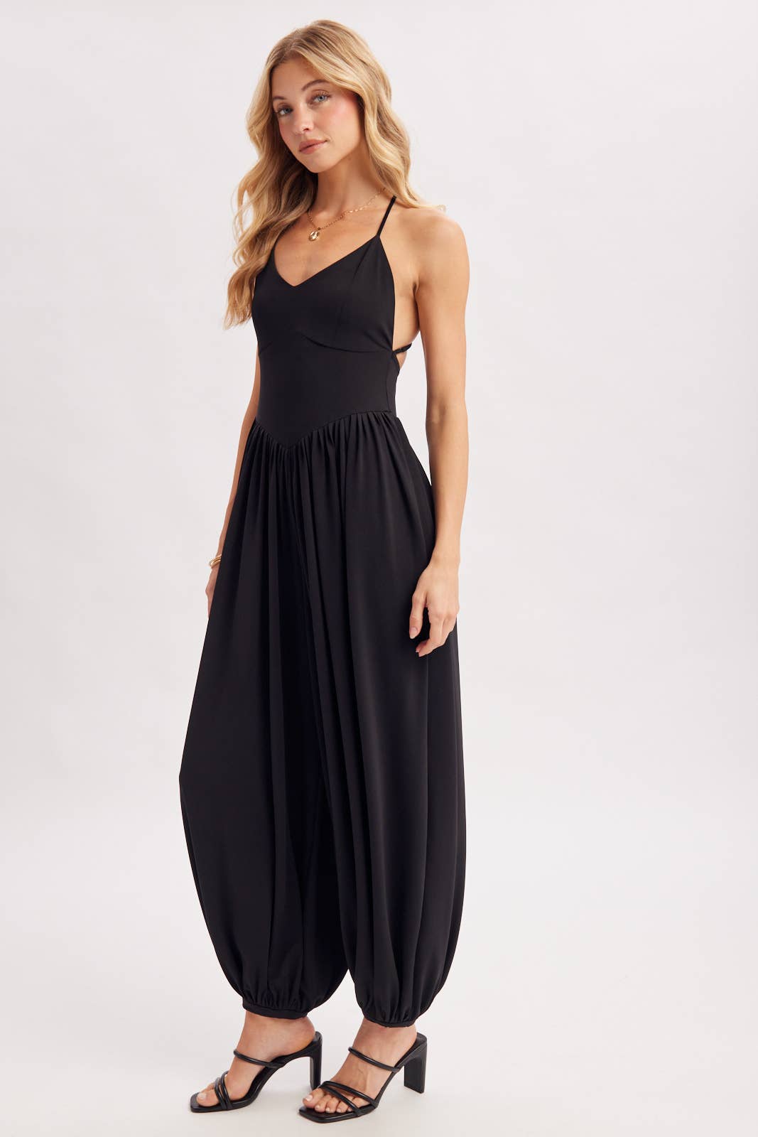 V-NECK RELAXED FLOWY LEGS JUMPSUIT CRISS-CROSS OPEN BACK