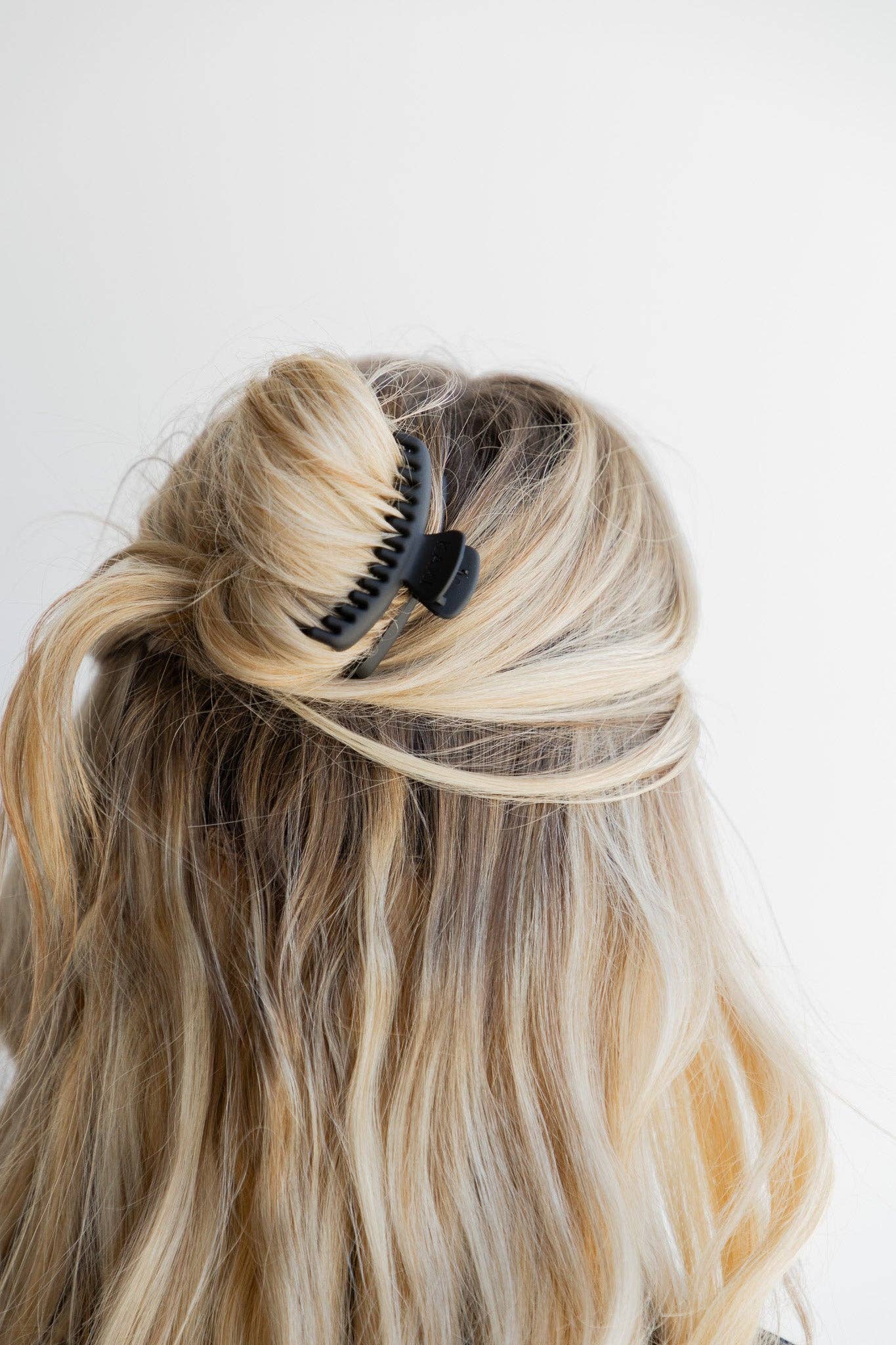 MATTE MINI HOLD EVERYTHING CLAW ( 11 COLORS )