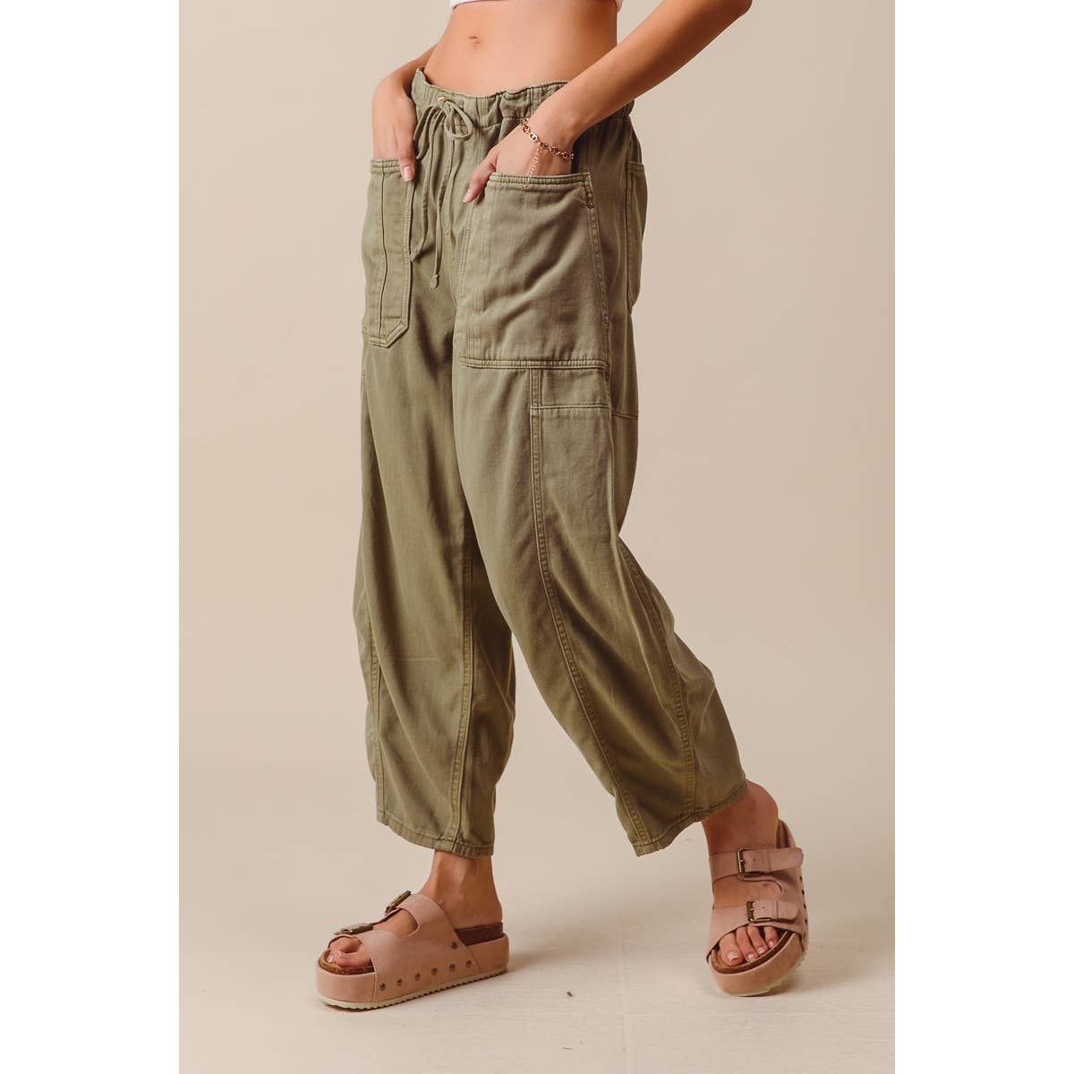 MID RISE WIDE LEG PANTS  WITH POCKETS