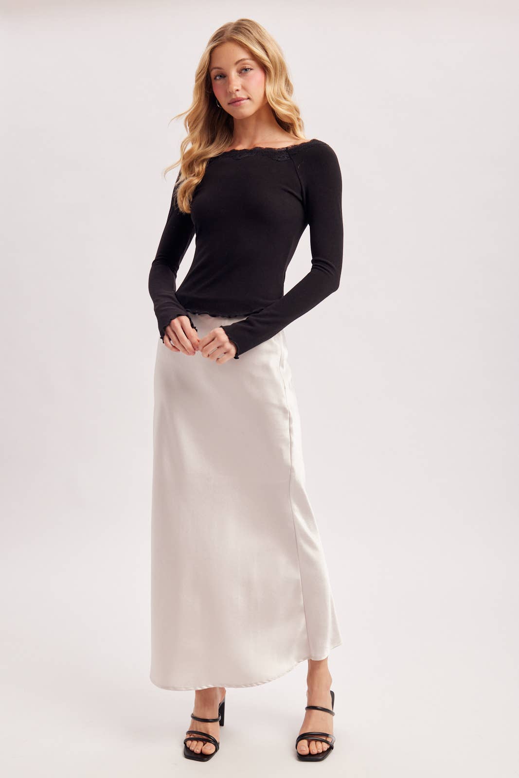 LACE TRIM SQUARE & BOAT NECK 2-WAY KNIT TOP