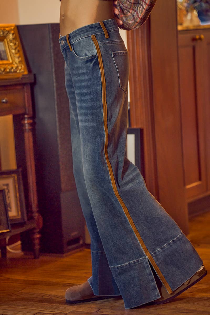 WIDE LEG FLARE WASHED DENIM JEANS WITH SIDE SEAM