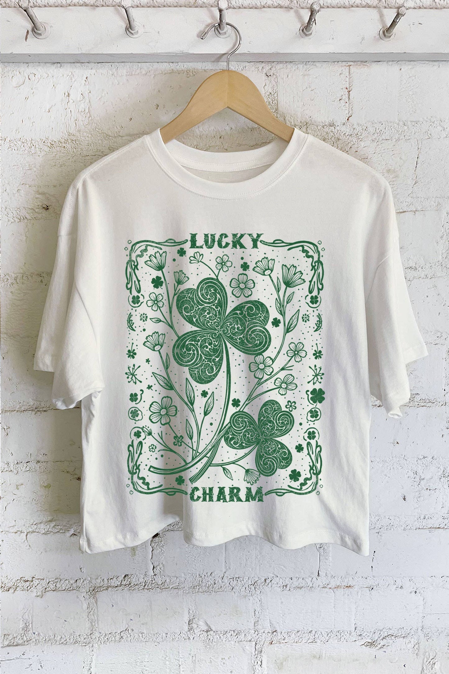 LUCKY CHARM CLOVER GRAPHIC LONG CROP TOP