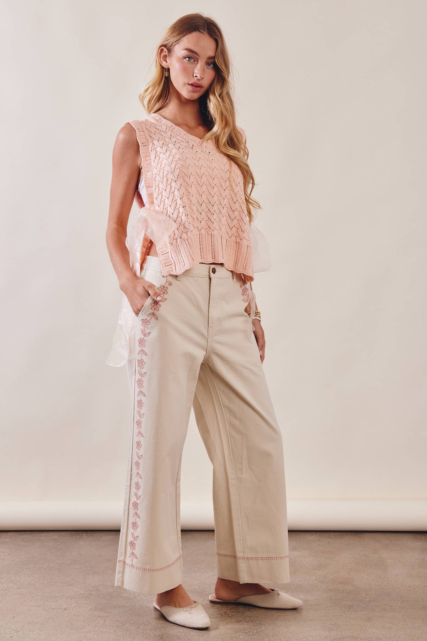 Floral Embroidered Cropped Wide-Leg Pants LP0276