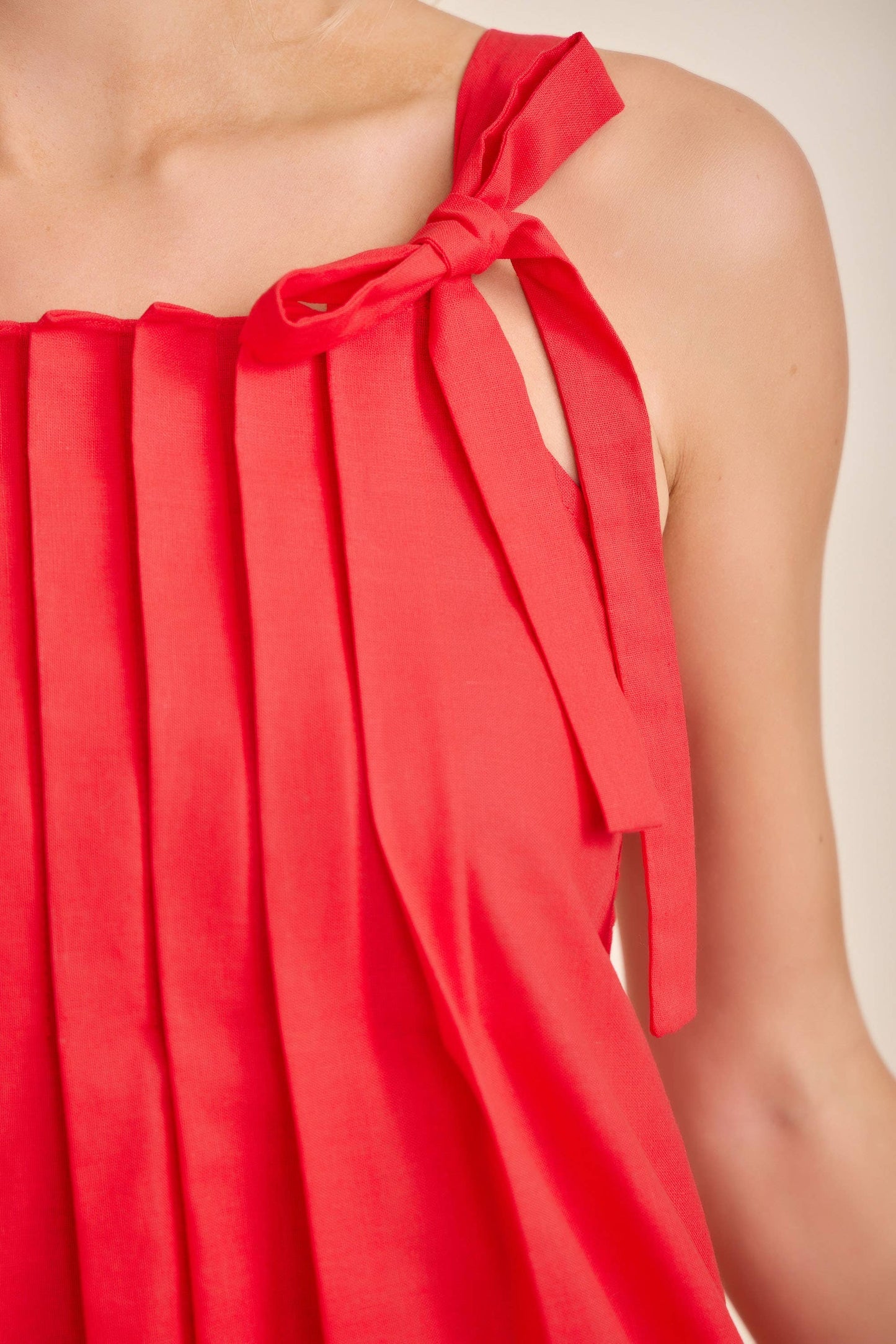 Scarlet Ribbon Pleated Sleeveless Top