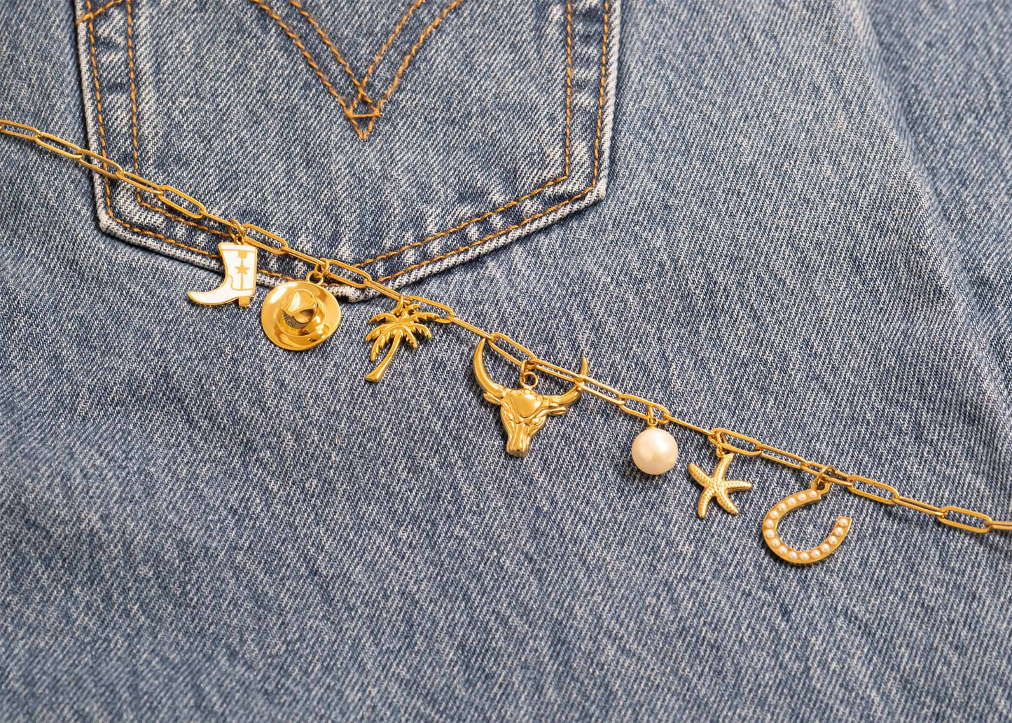 18K Gold PVD Stainless Steel Pearl Beaded Horseshoe Charm