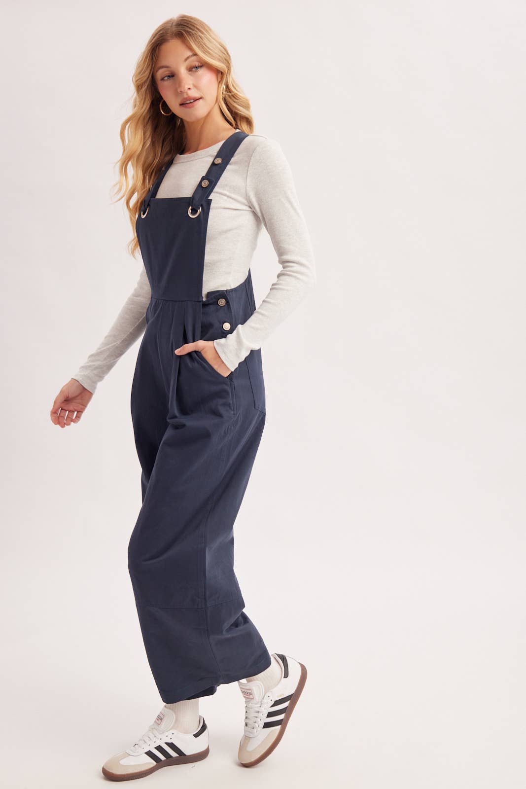 WIDE-LEG OVERALLS JUMPSUIT