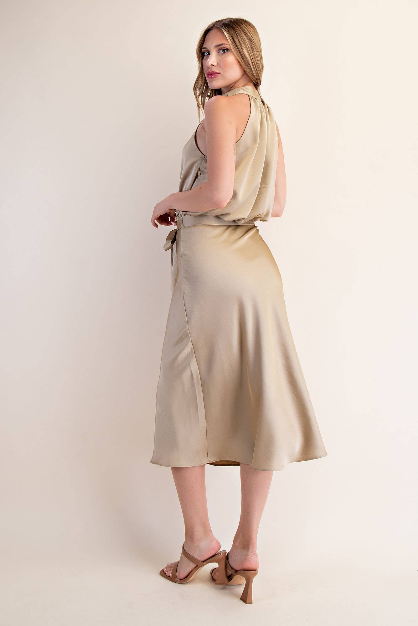 Halter Neck Sleeveless Midi Dress