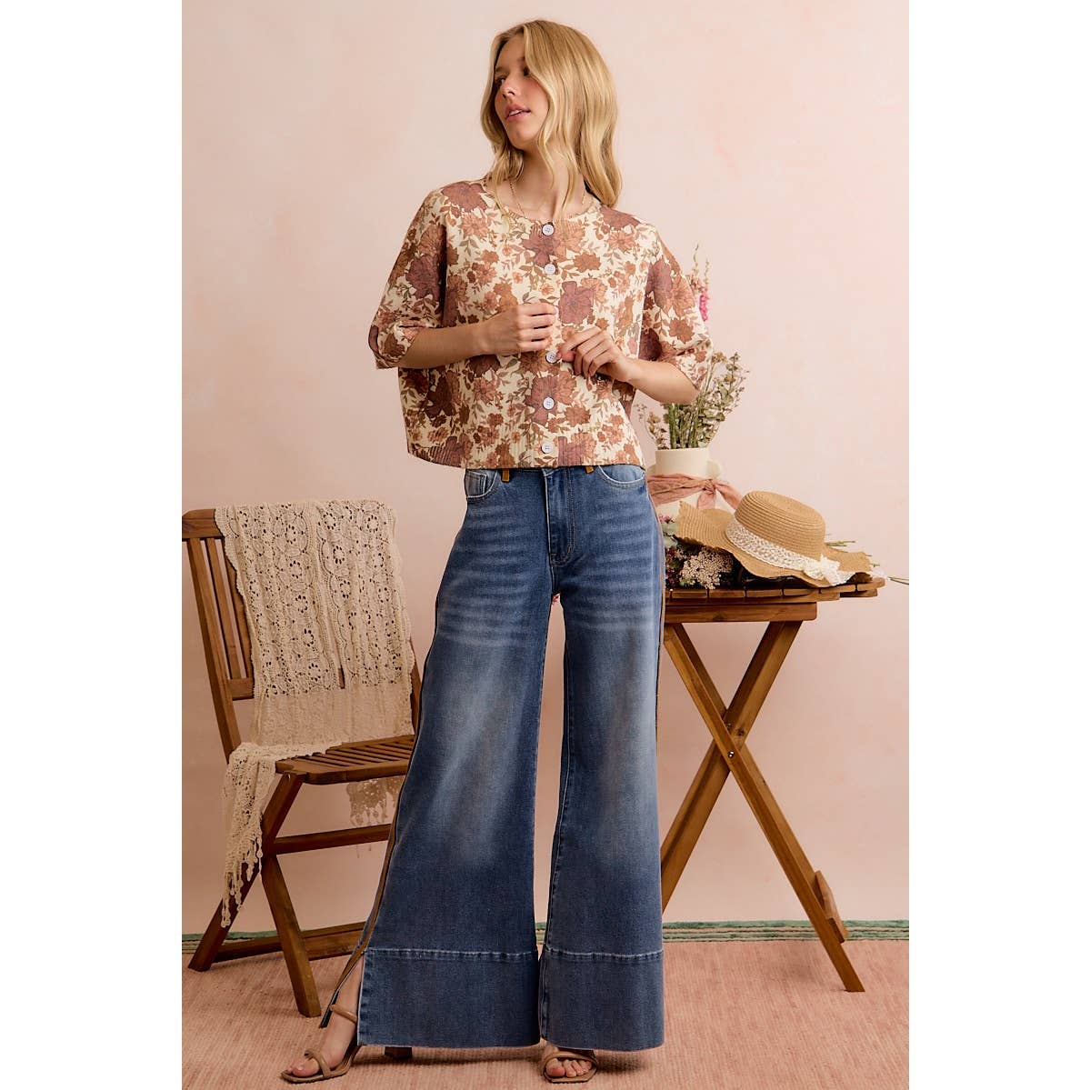 WIDE LEG FLARE WASHED DENIM JEANS WITH SIDE SEAM