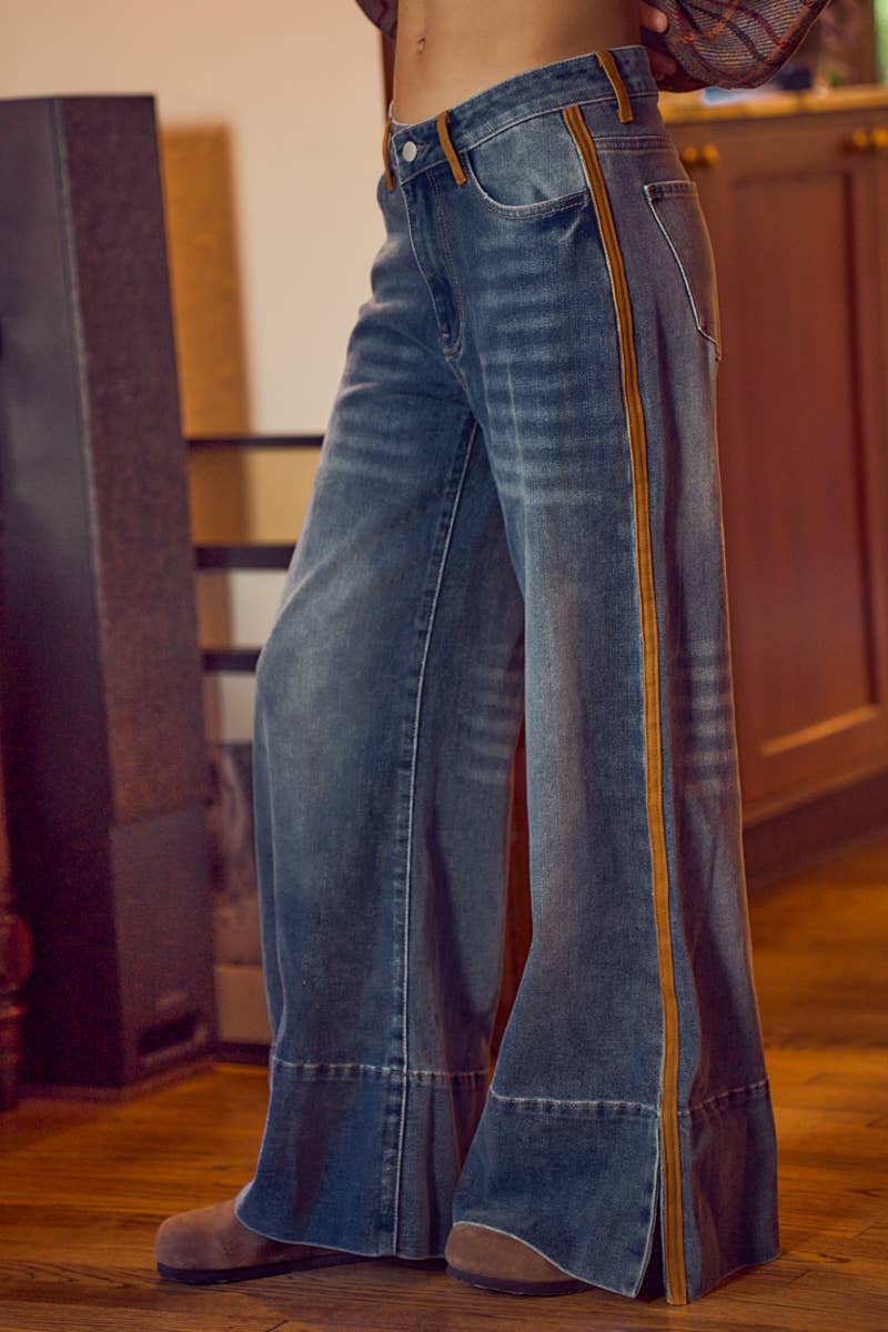 WIDE LEG FLARE WASHED DENIM JEANS WITH SIDE SEAM