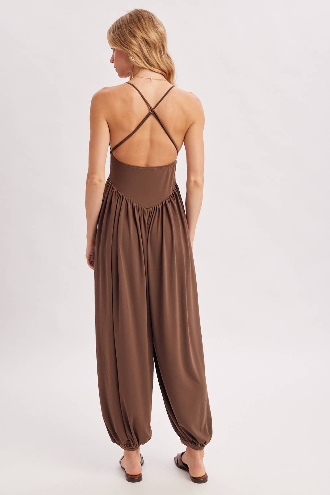 V-NECK RELAXED FLOWY LEGS JUMPSUIT CRISS-CROSS OPEN BACK