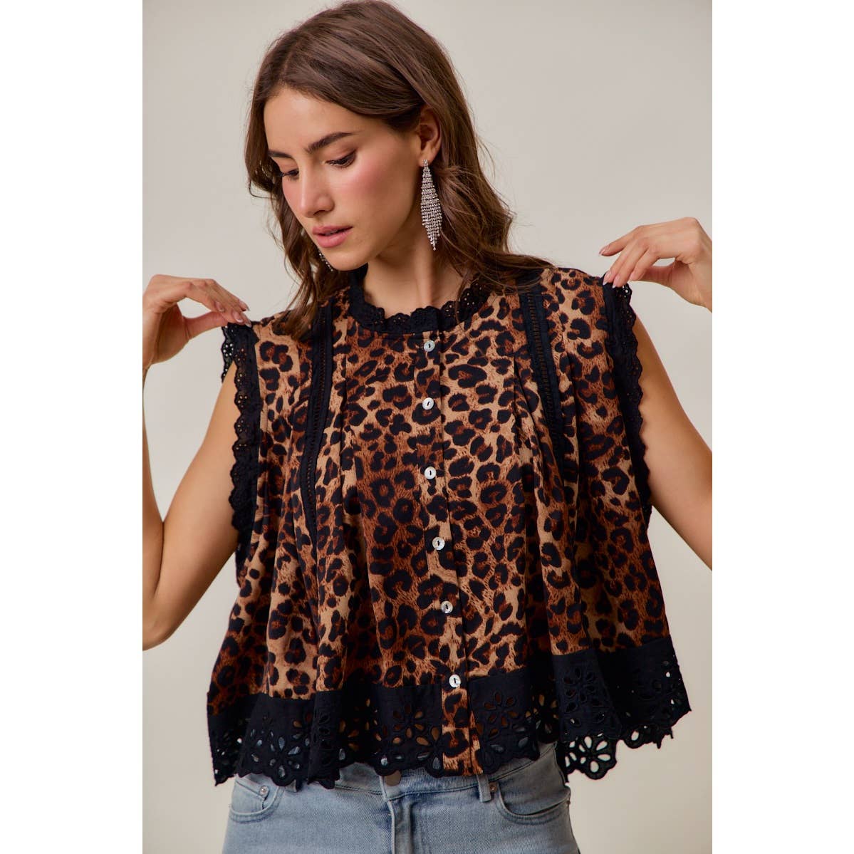 LEOPARD BUTTON UP PLEATED SLEEVELESS BLOUSE TOP