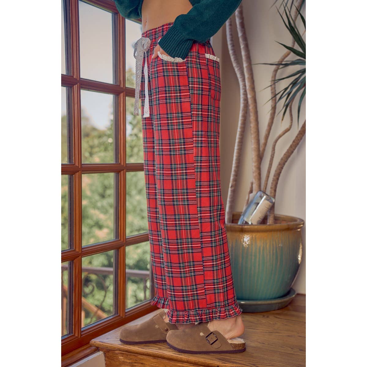 RUFFLED BOTTOM DETAIL CHRISTMAS PLAID CHECK LACE TRIM PANTS