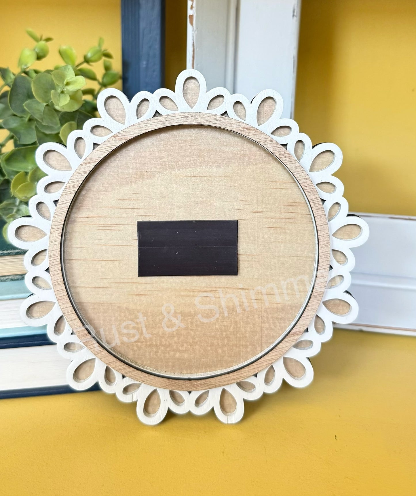 Interchangeable Holder w. Lace Edge, 6.5"