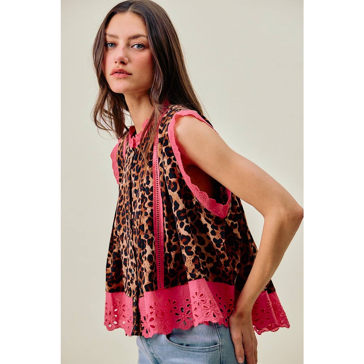 LEOPARD BUTTON UP PLEATED SLEEVELESS BLOUSE TOP