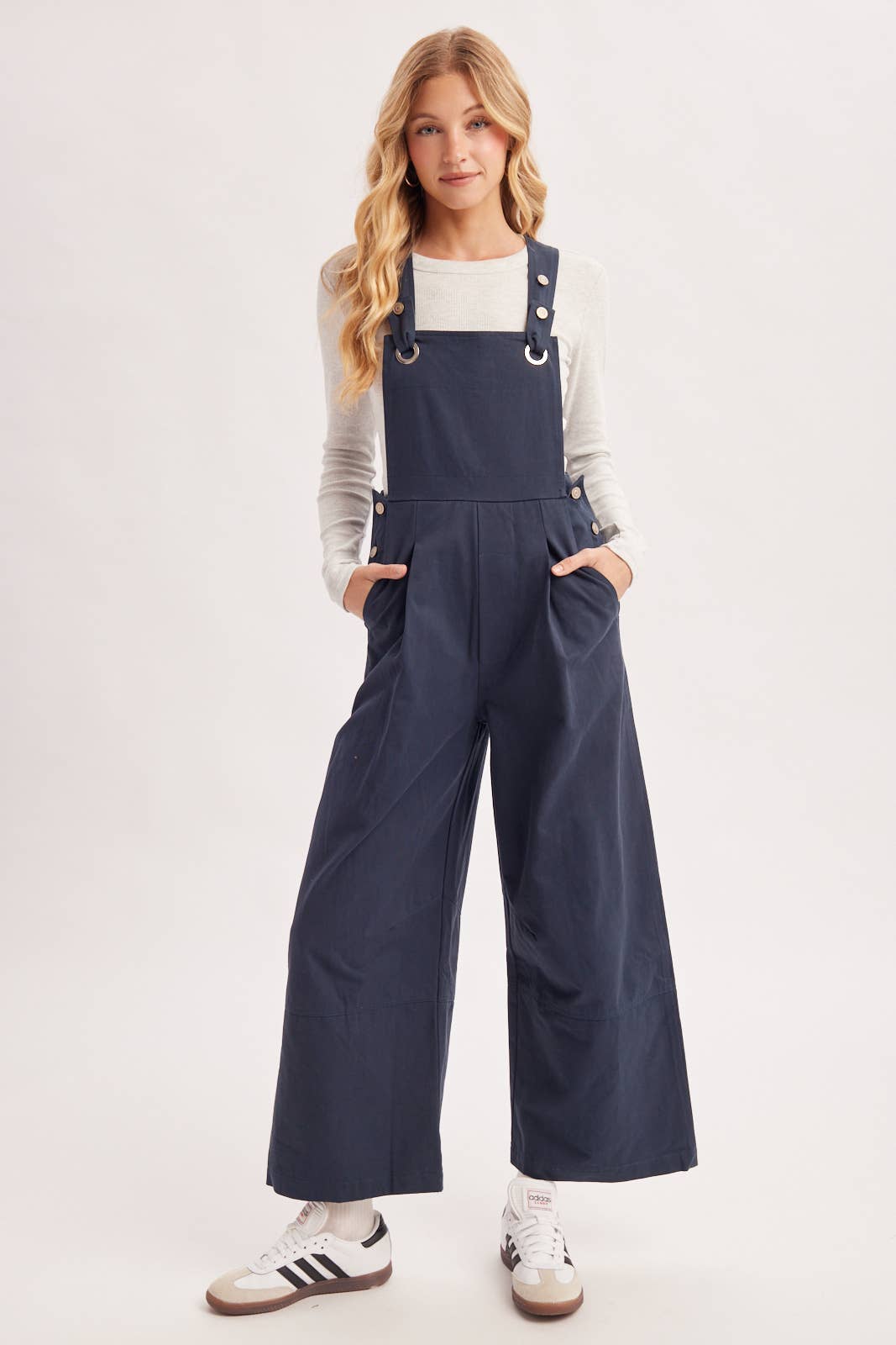 WIDE-LEG OVERALLS JUMPSUIT