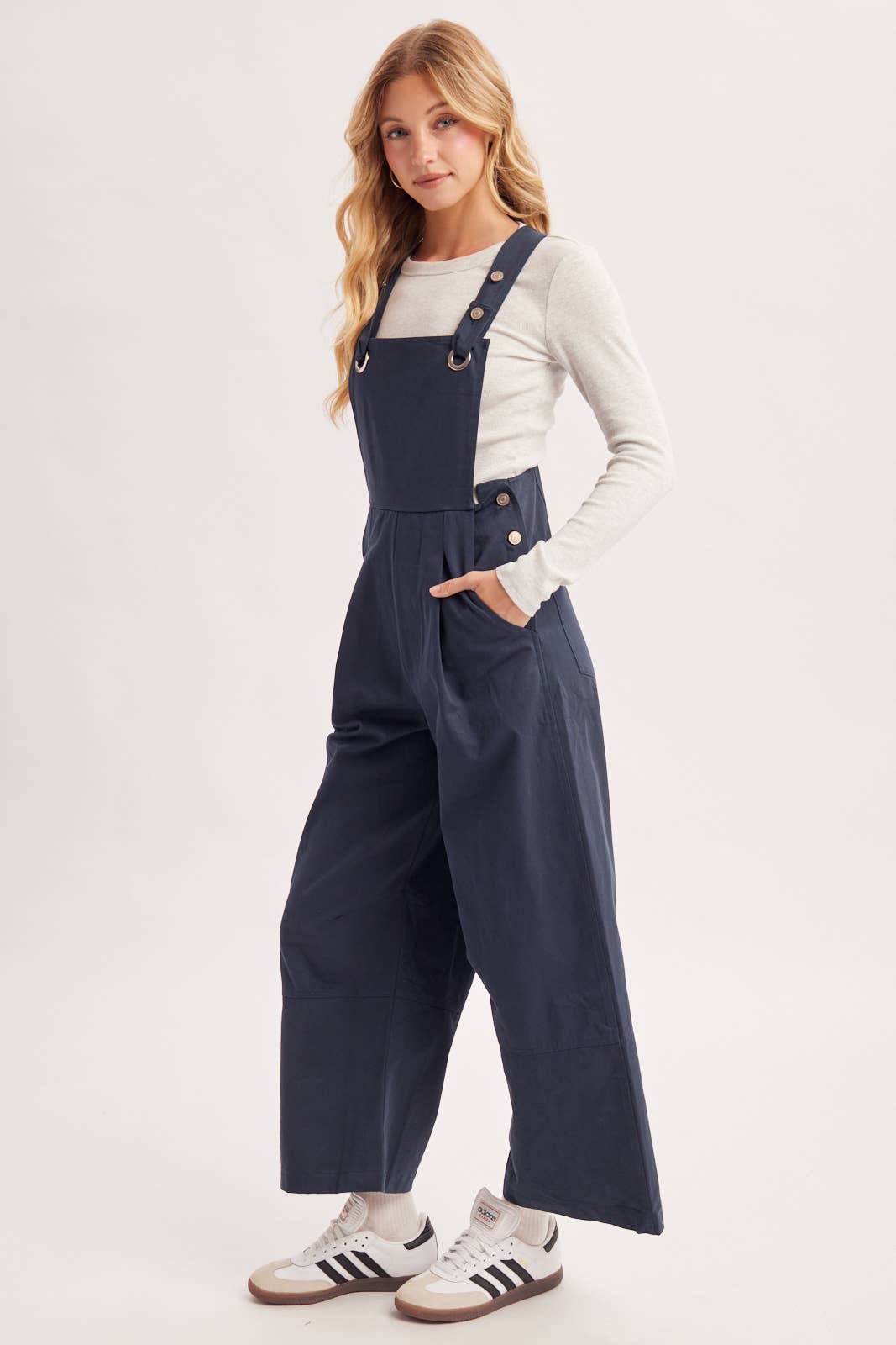 WIDE-LEG OVERALLS JUMPSUIT