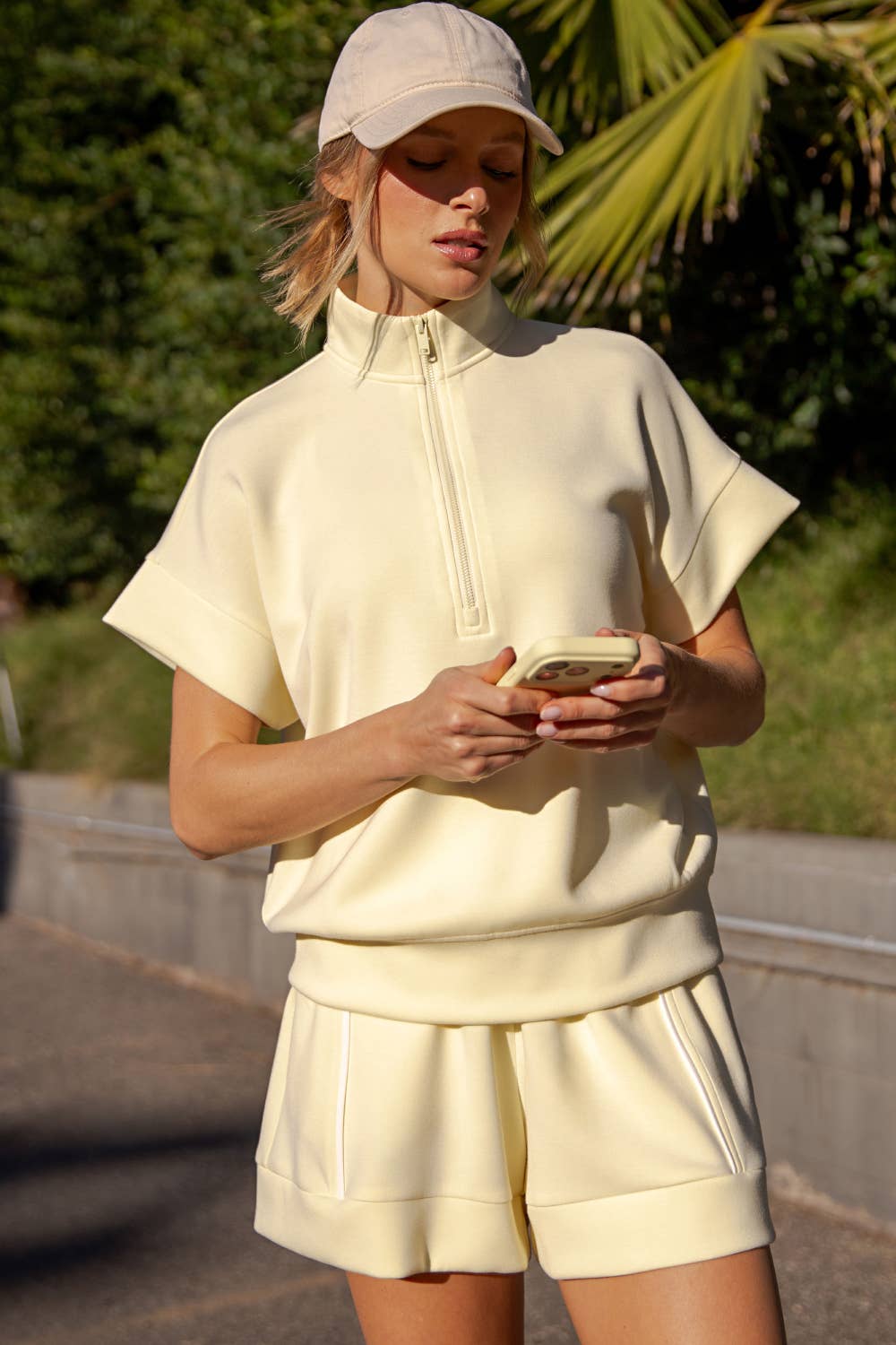 MODAL SCUBA QUARTER ZIP SHORT SLEEVE TOP
