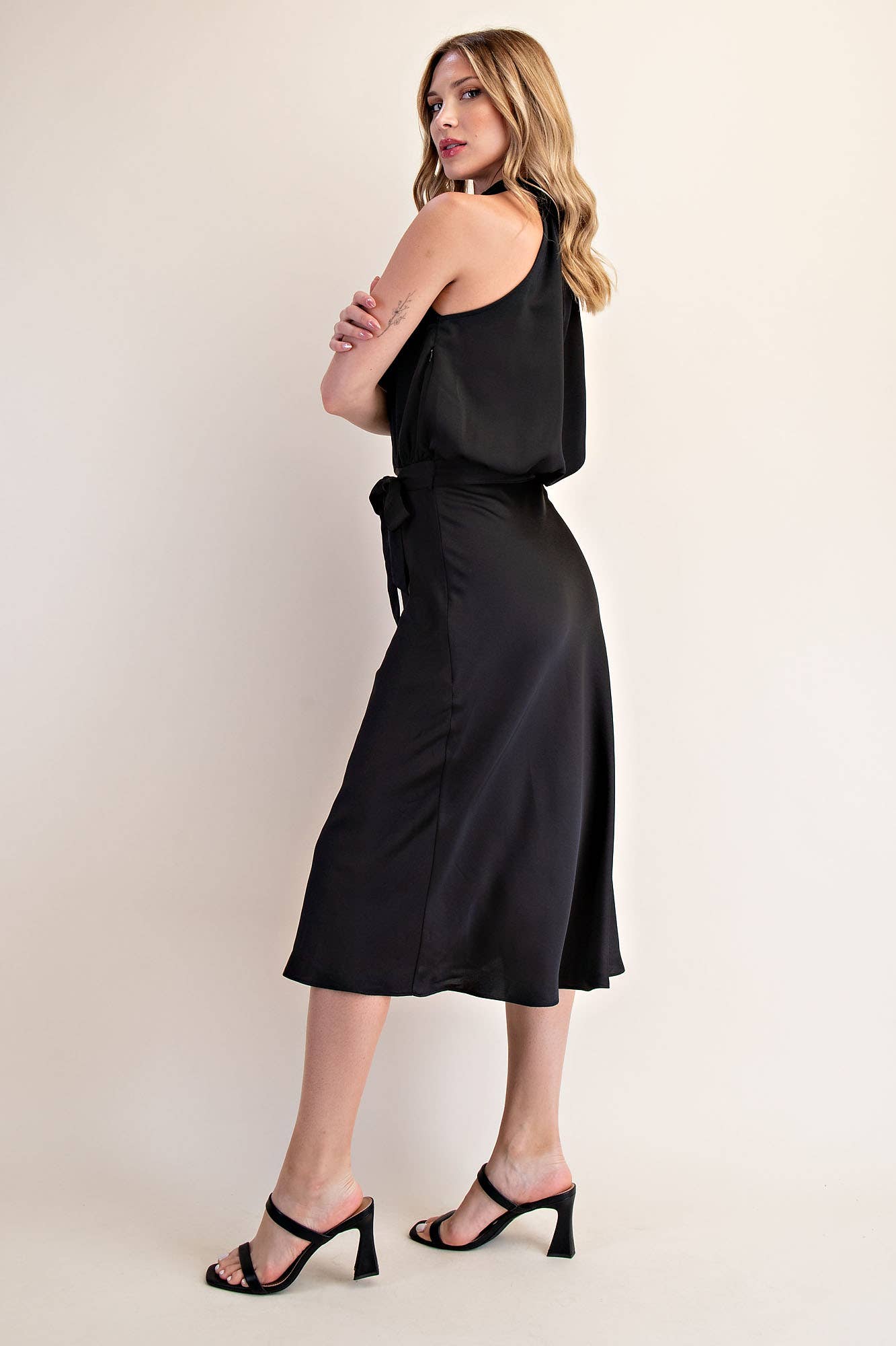 Halter Neck Sleeveless Midi Dress
